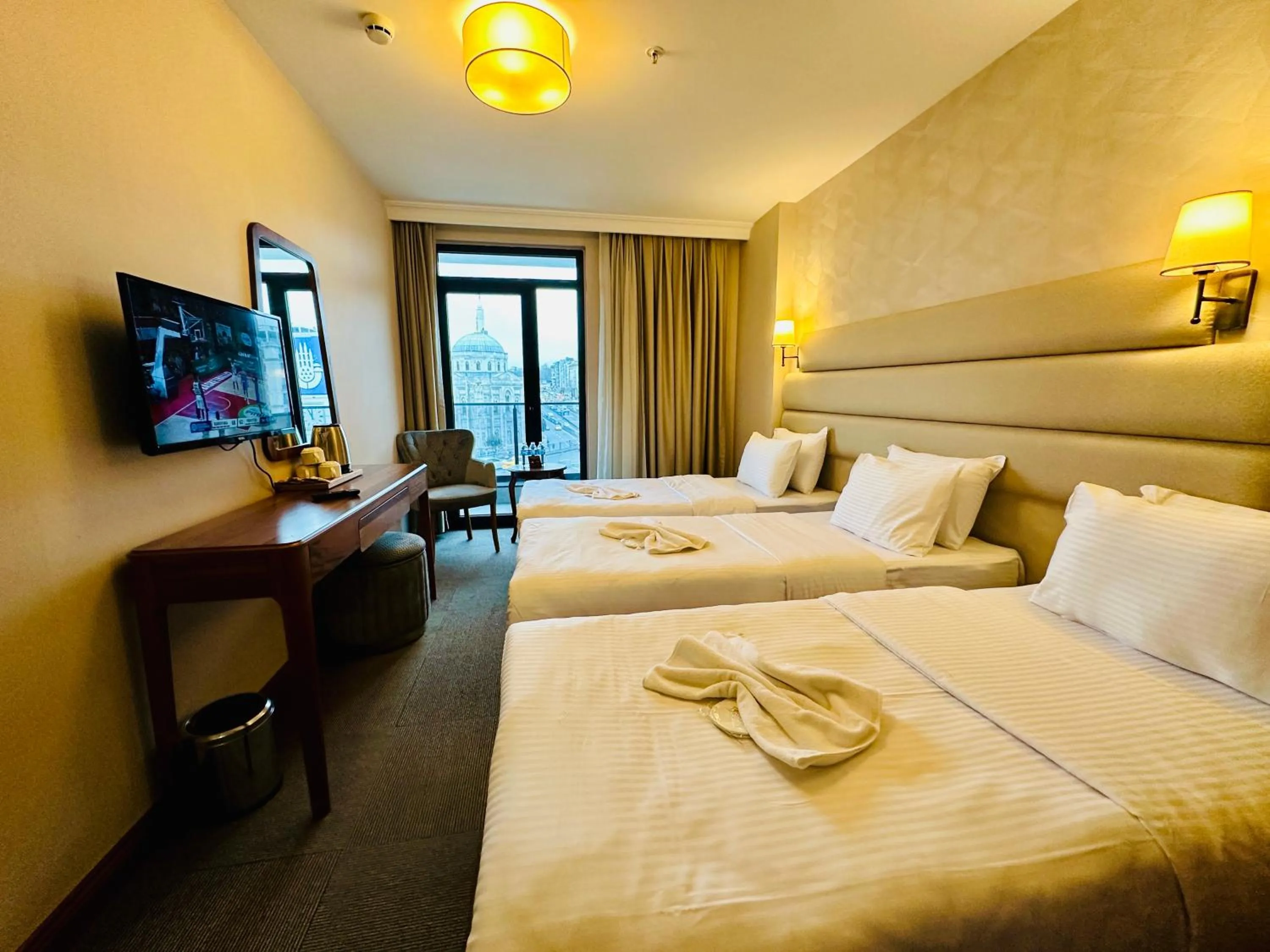 Family Suite in Istanbul Midpoint Hotel