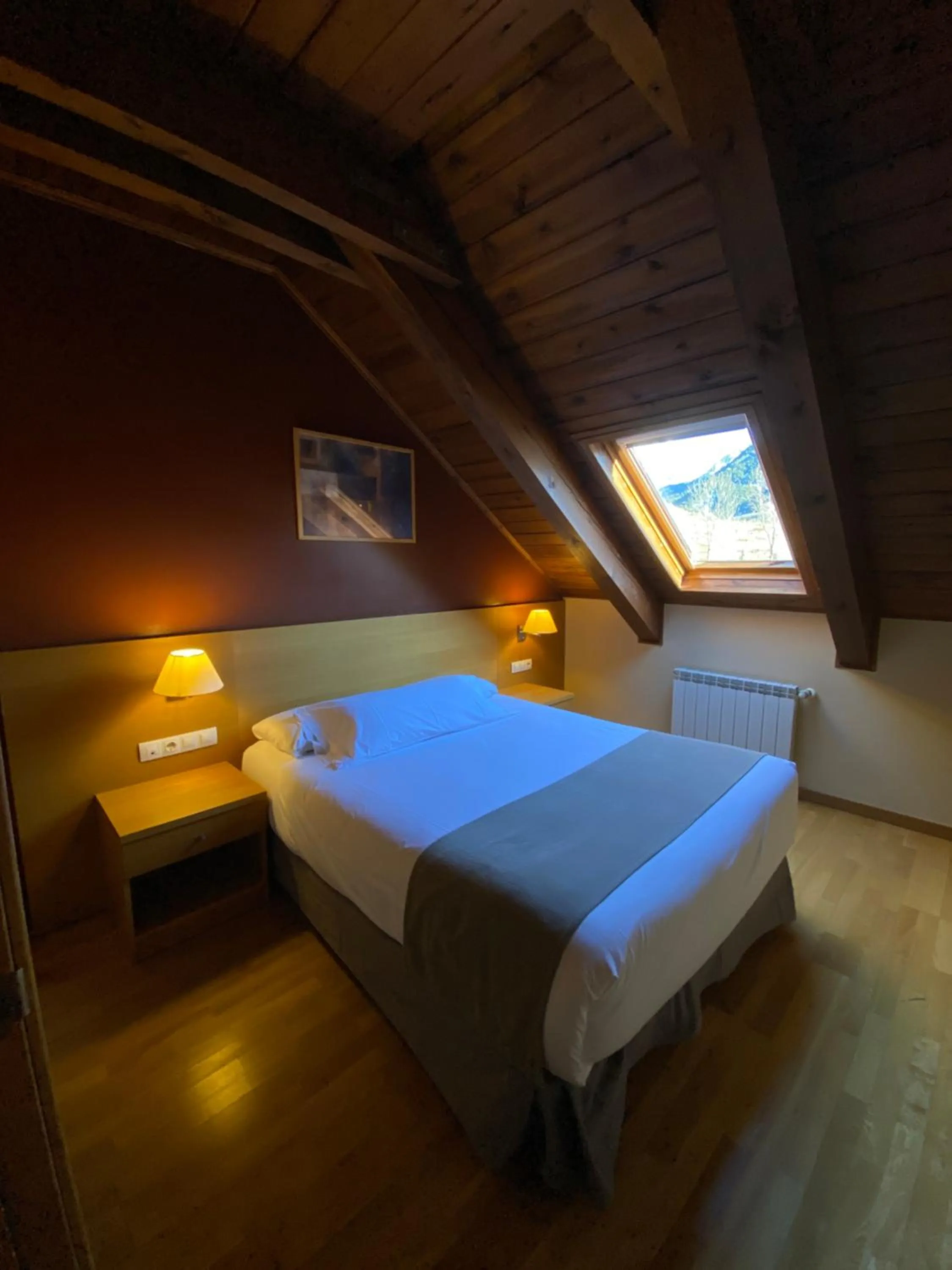 Bed in Aparthotel Siente Boí & SPA