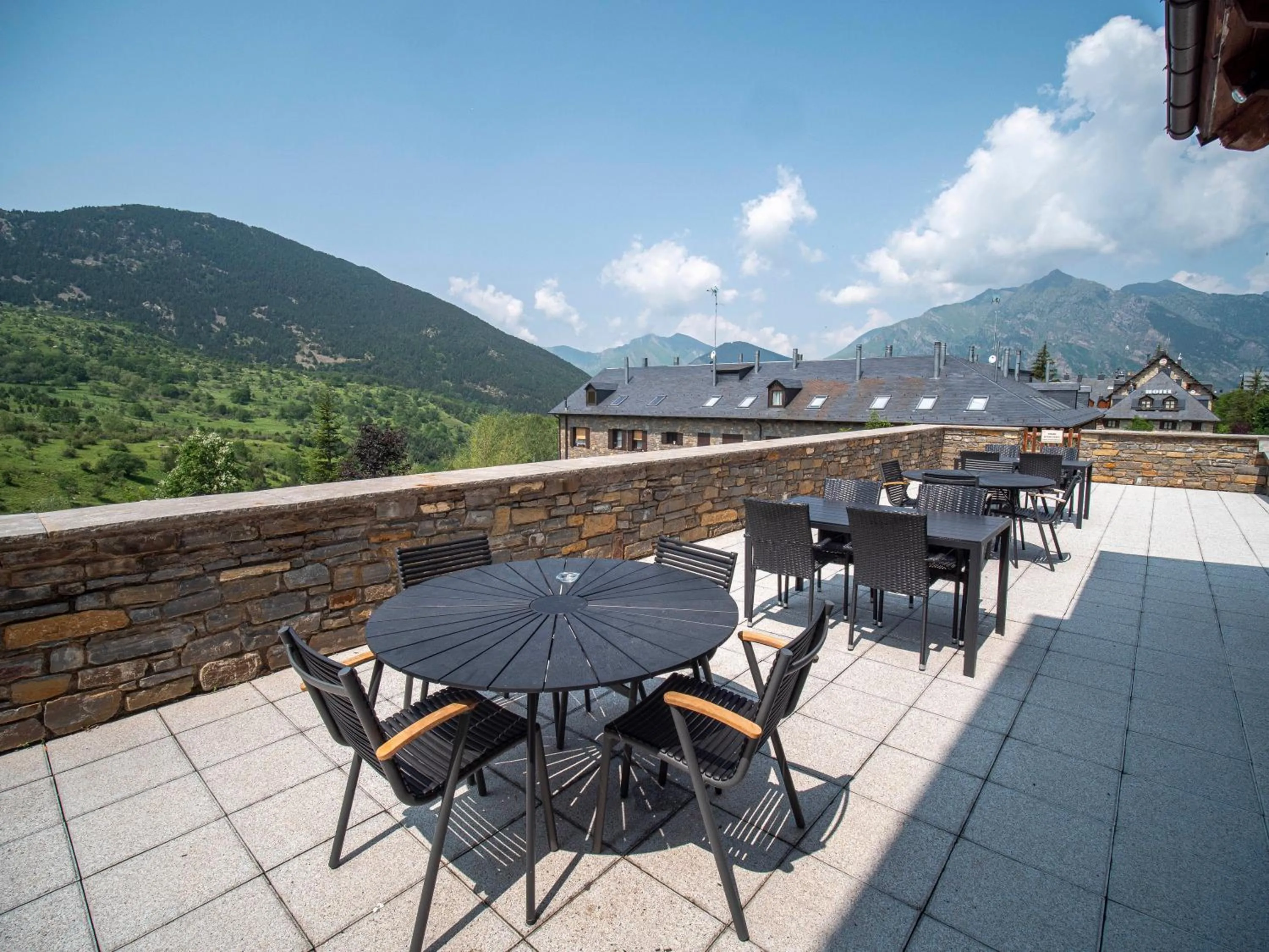 Property building in Aparthotel Siente Boí & SPA