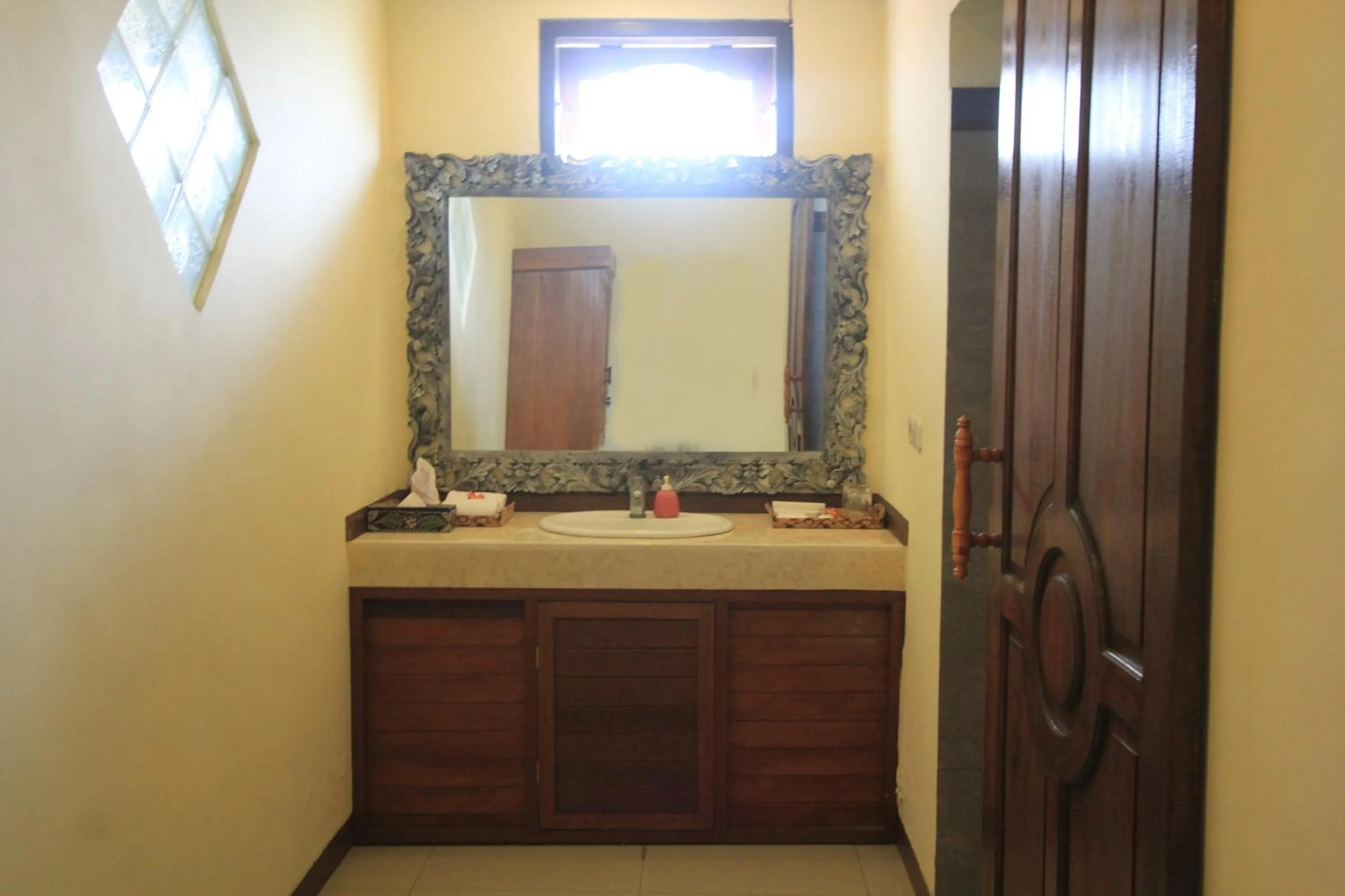 Bathroom in SUARA SIDHI Villa Ubud Bali