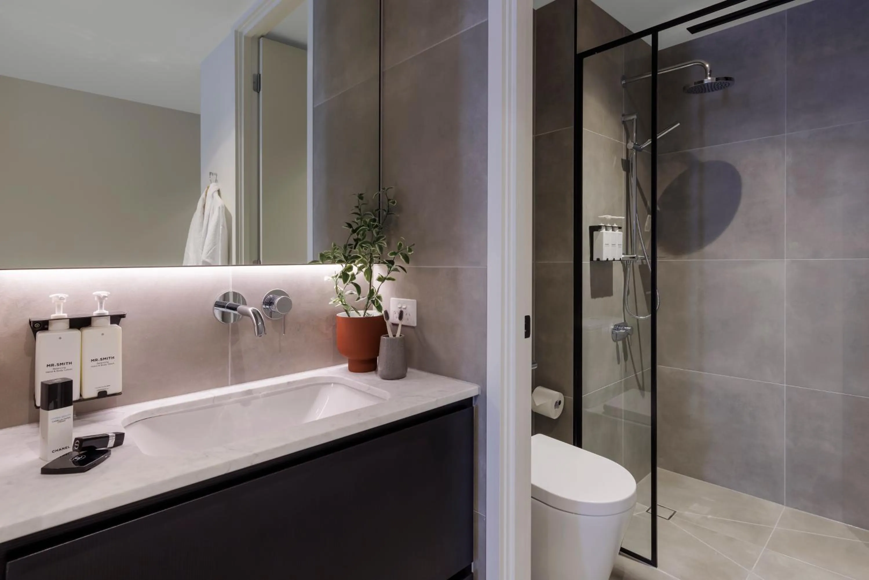 Shower in Veriu Collingwood