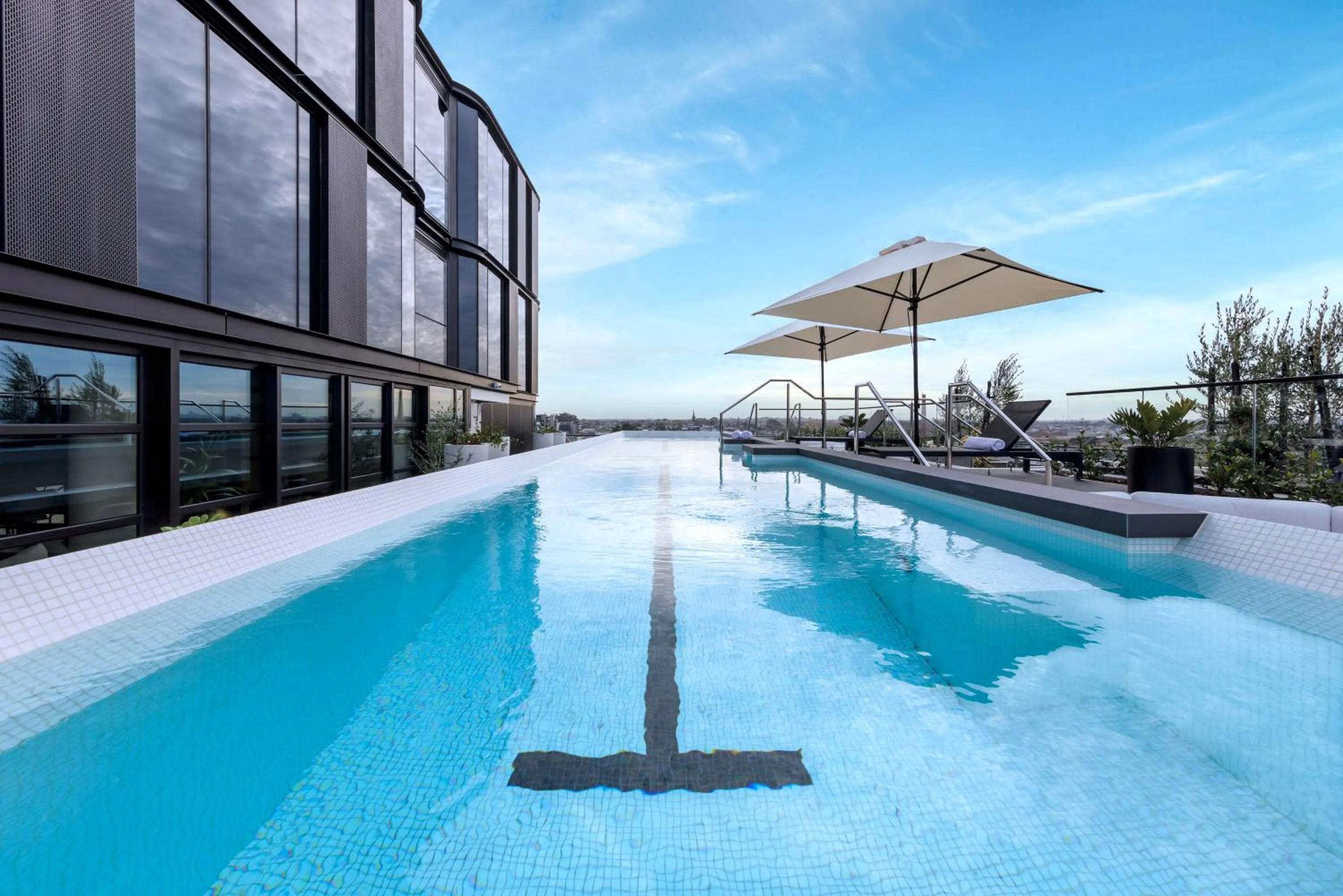 Swimming pool in Veriu Collingwood