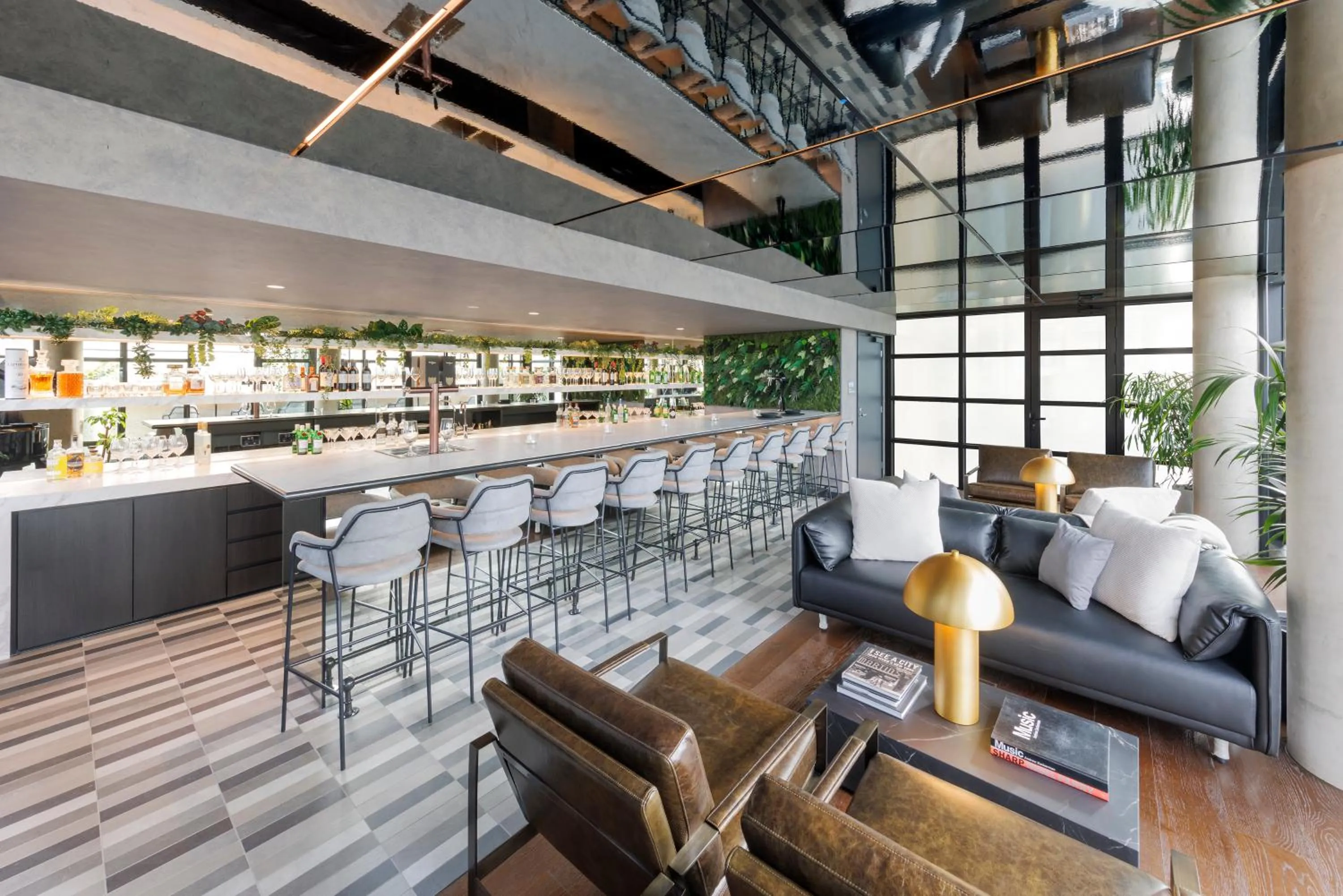 Lounge or bar in Veriu Collingwood