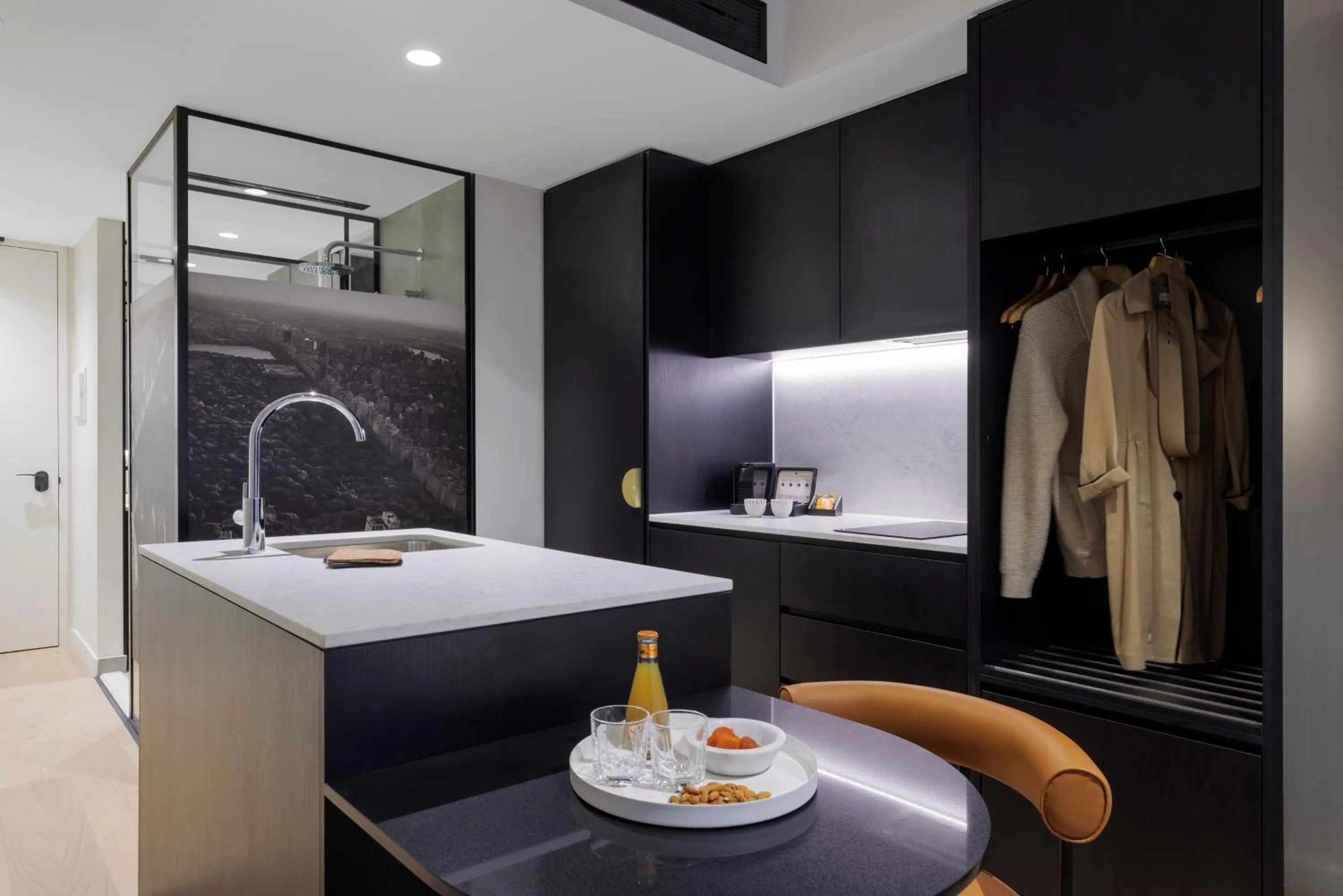 Kitchen or kitchenette in Veriu Collingwood