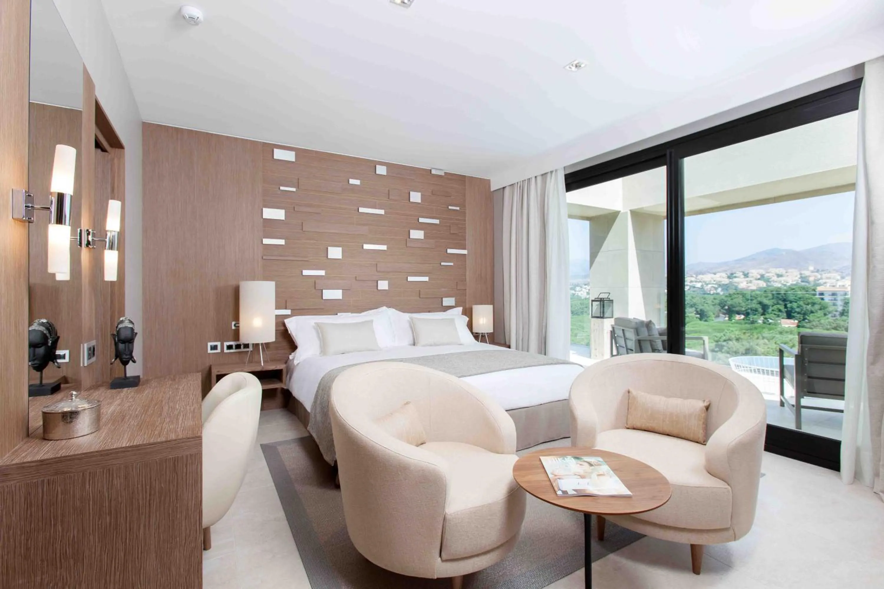 Bed in Don Carlos Marbella