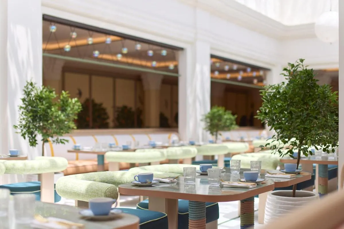 Restaurant/places to eat in Don Carlos Marbella