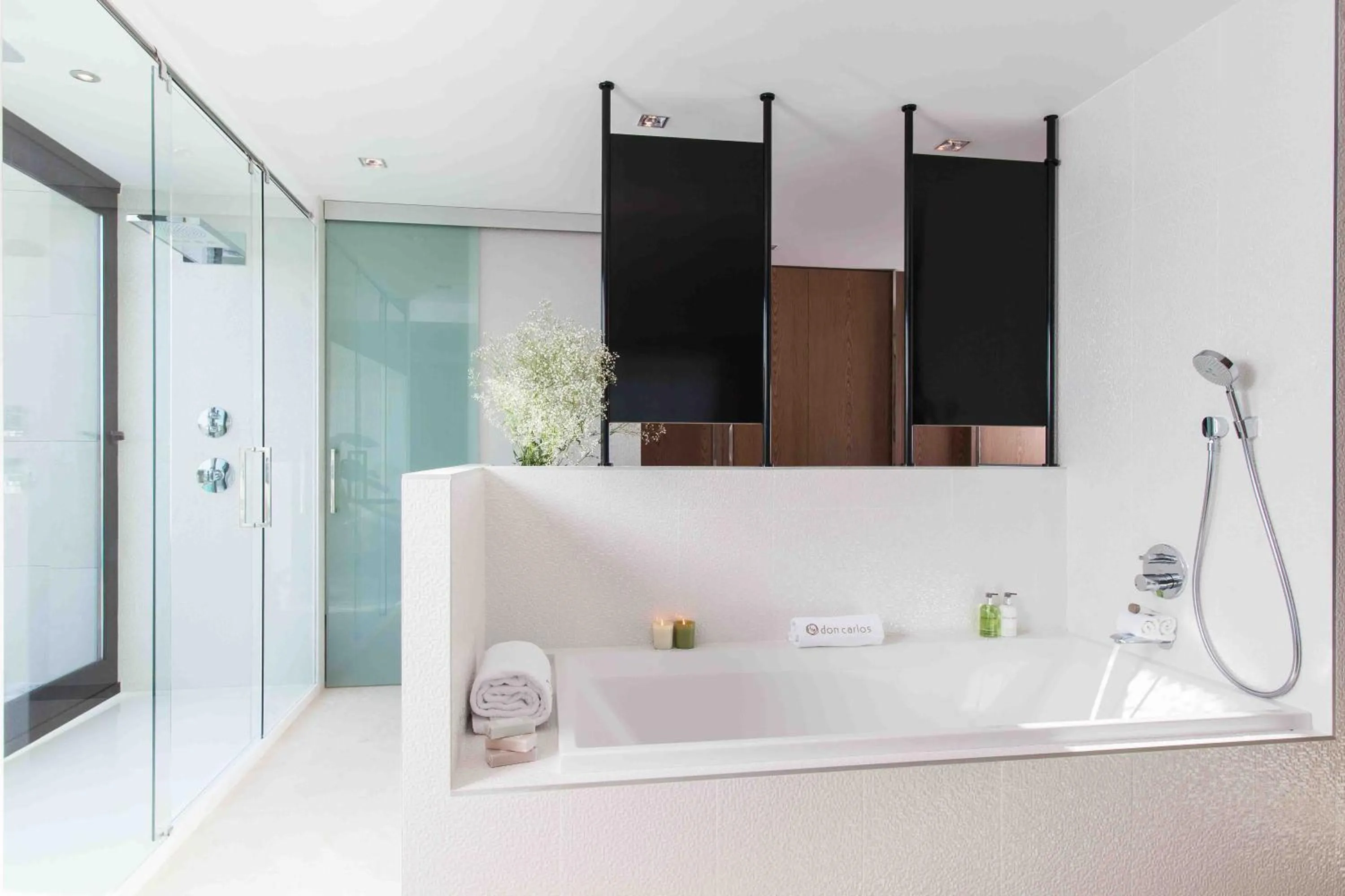 Bathroom in Don Carlos Marbella