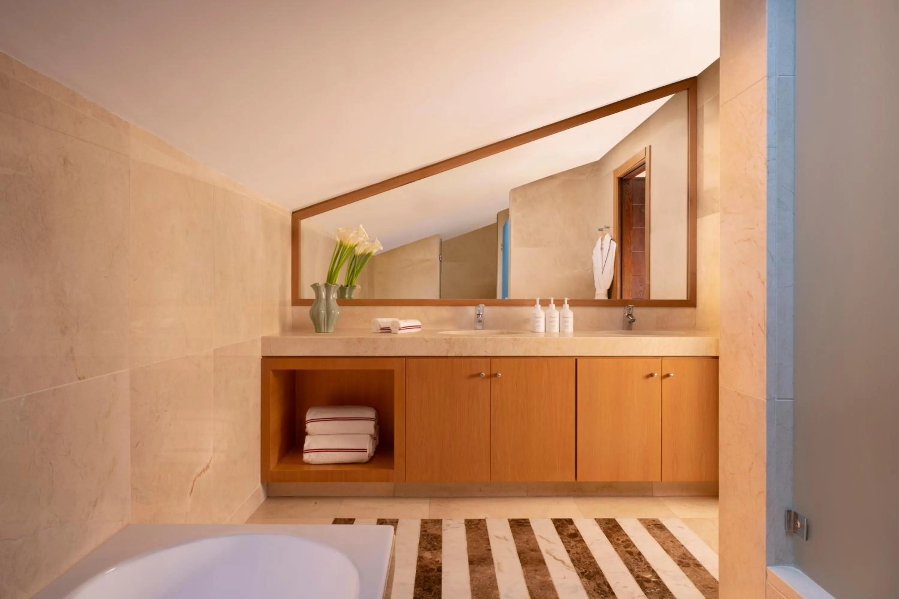 Bathroom in Don Carlos Marbella