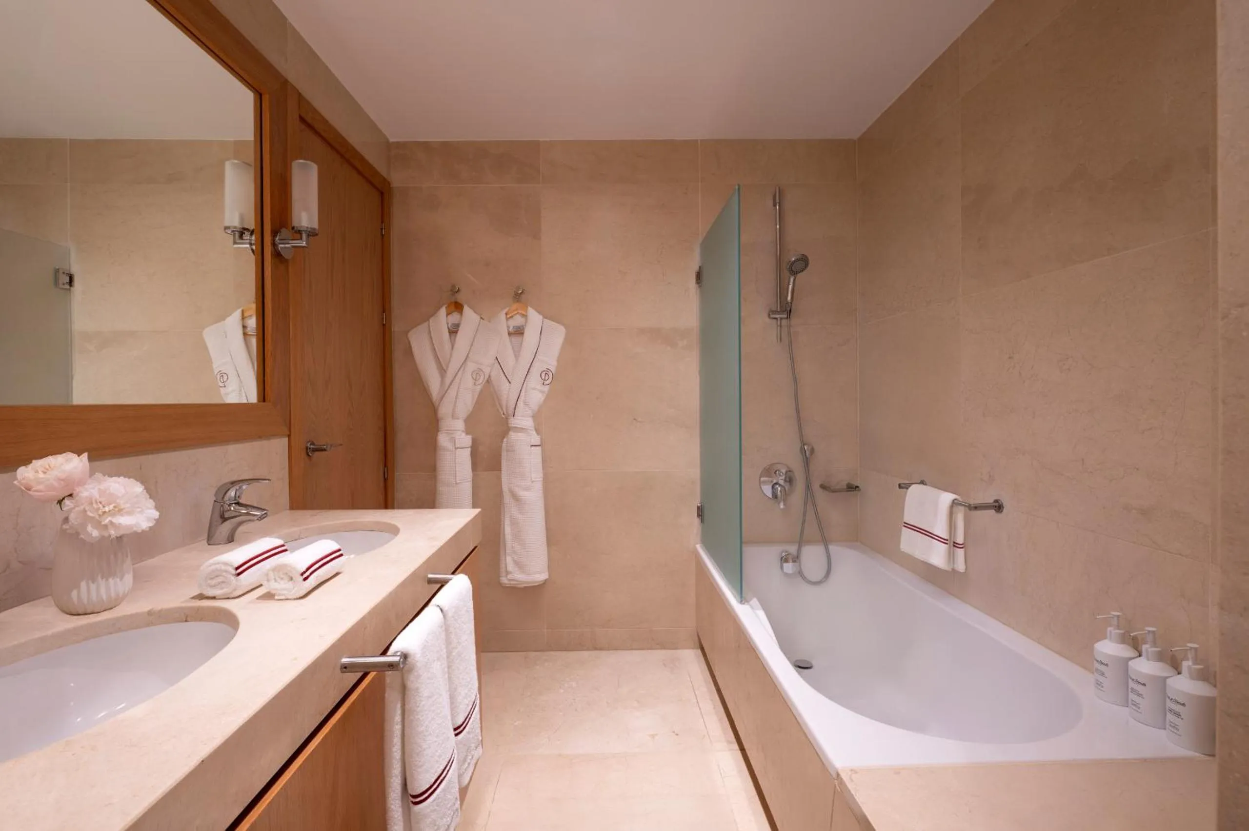 Bathroom in Don Carlos Marbella