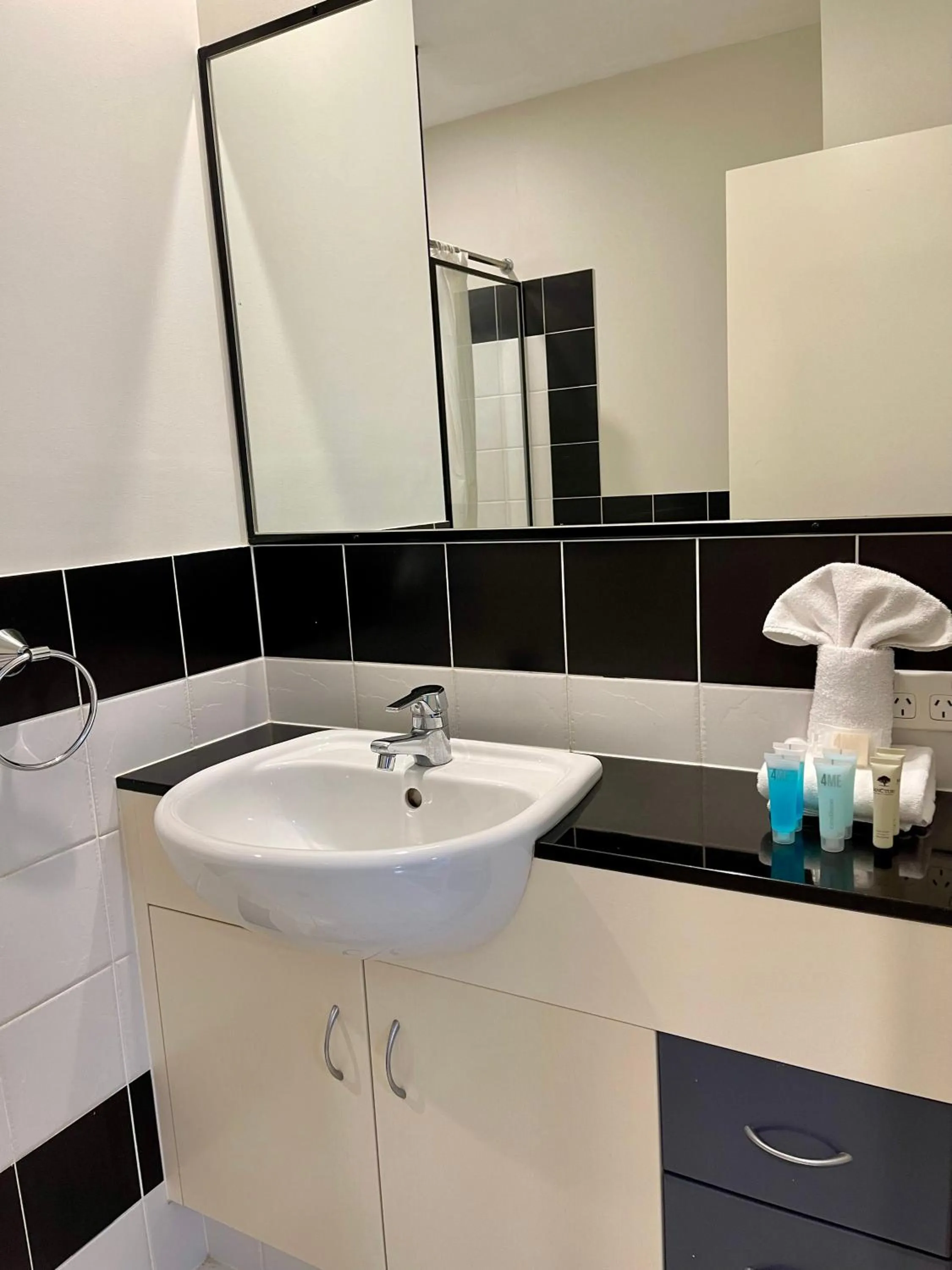 Bathroom in Ipanema Holiday Resort