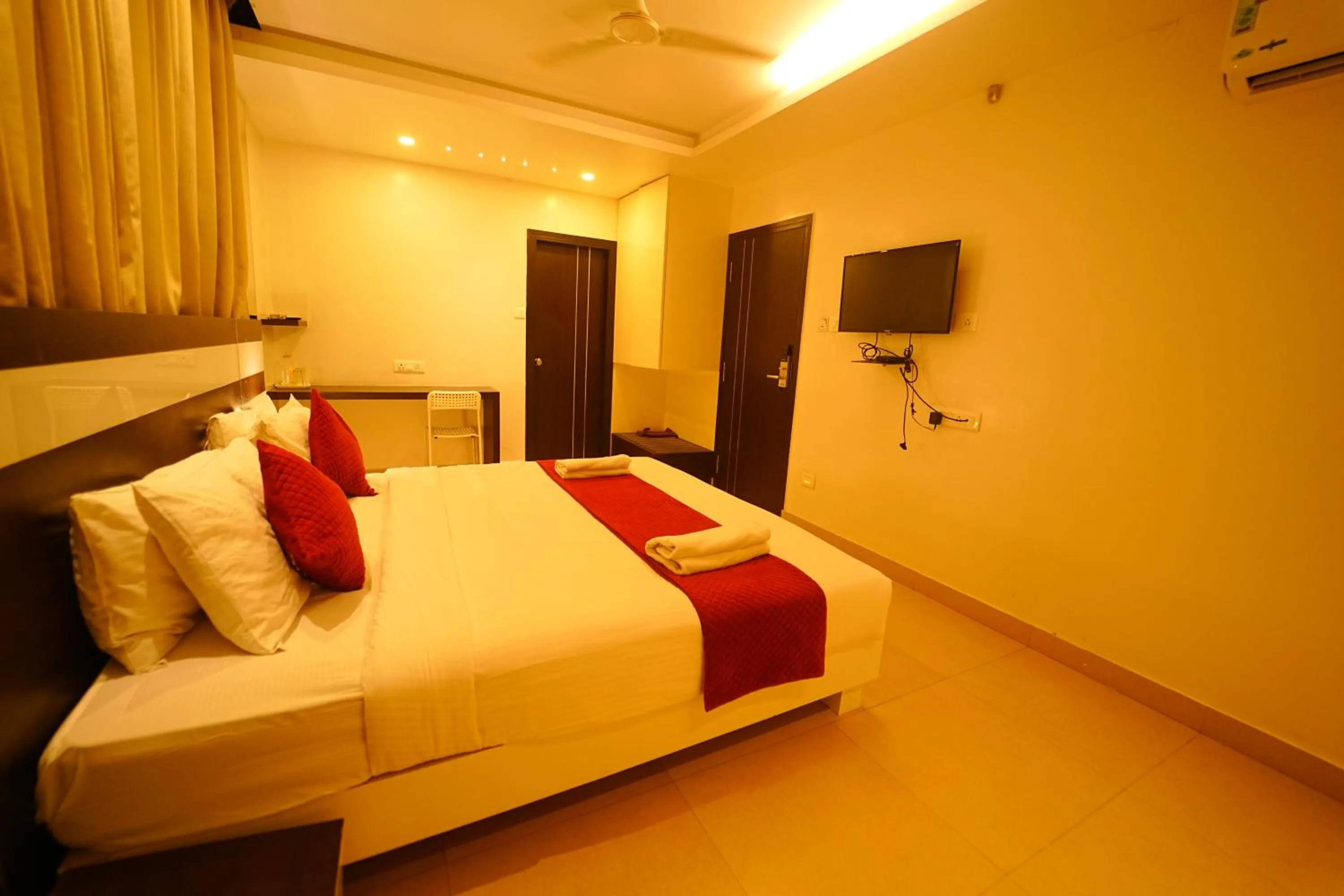 Bedroom, Bed in Yuvraj Palace Inn