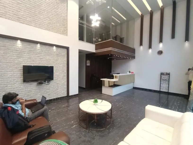 TV and multimedia in Yuvraj Palace Inn