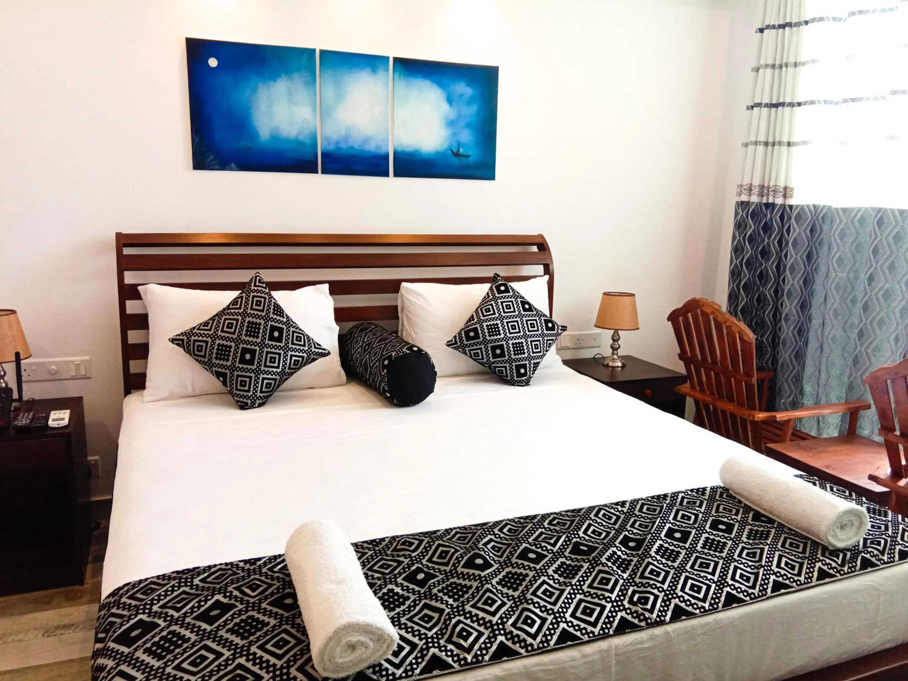 Photo of the whole room, Bed in ARA Beach Resort Mirissa