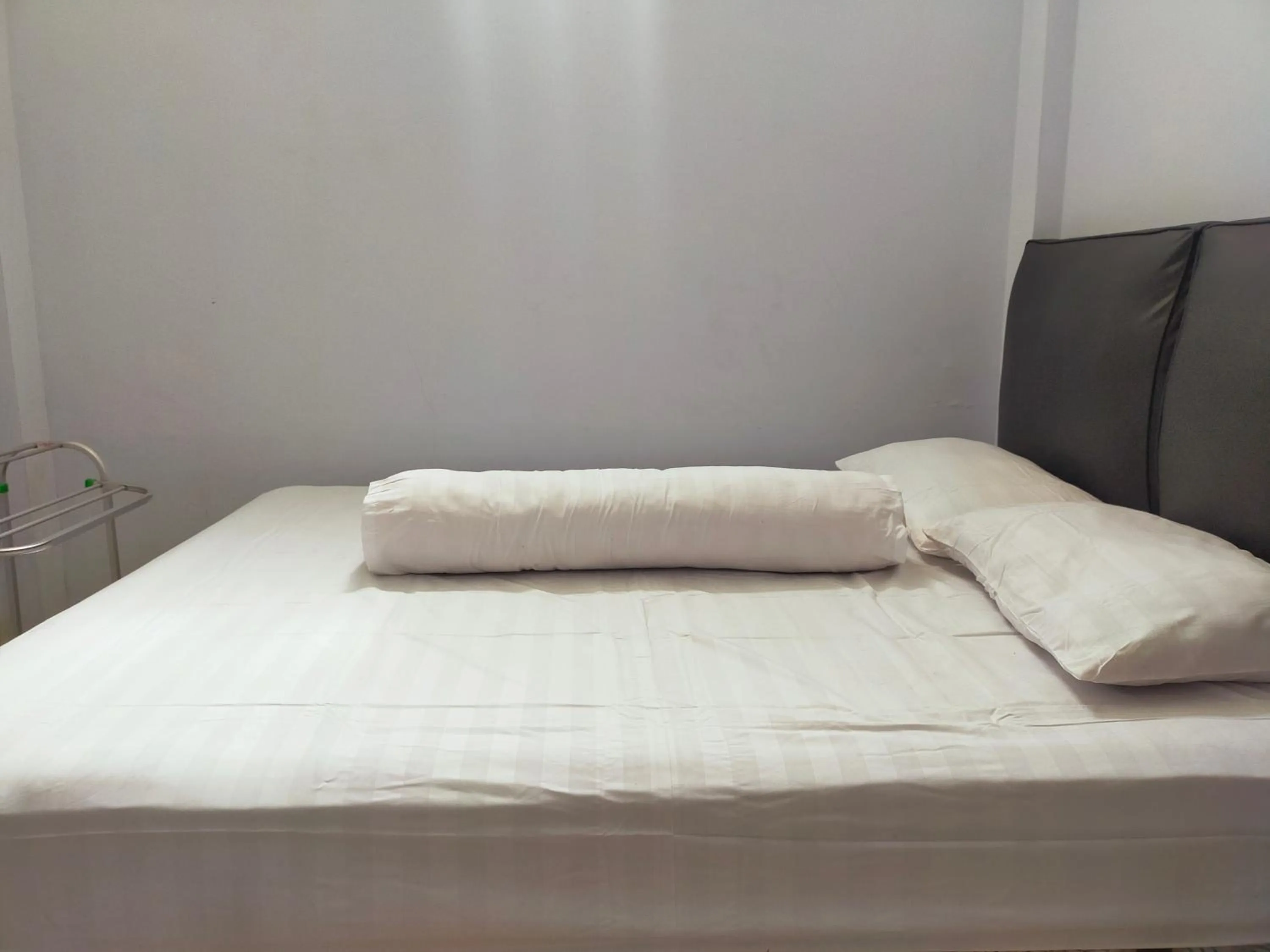 Bedroom, Bed in Inawa Homestay Syariah