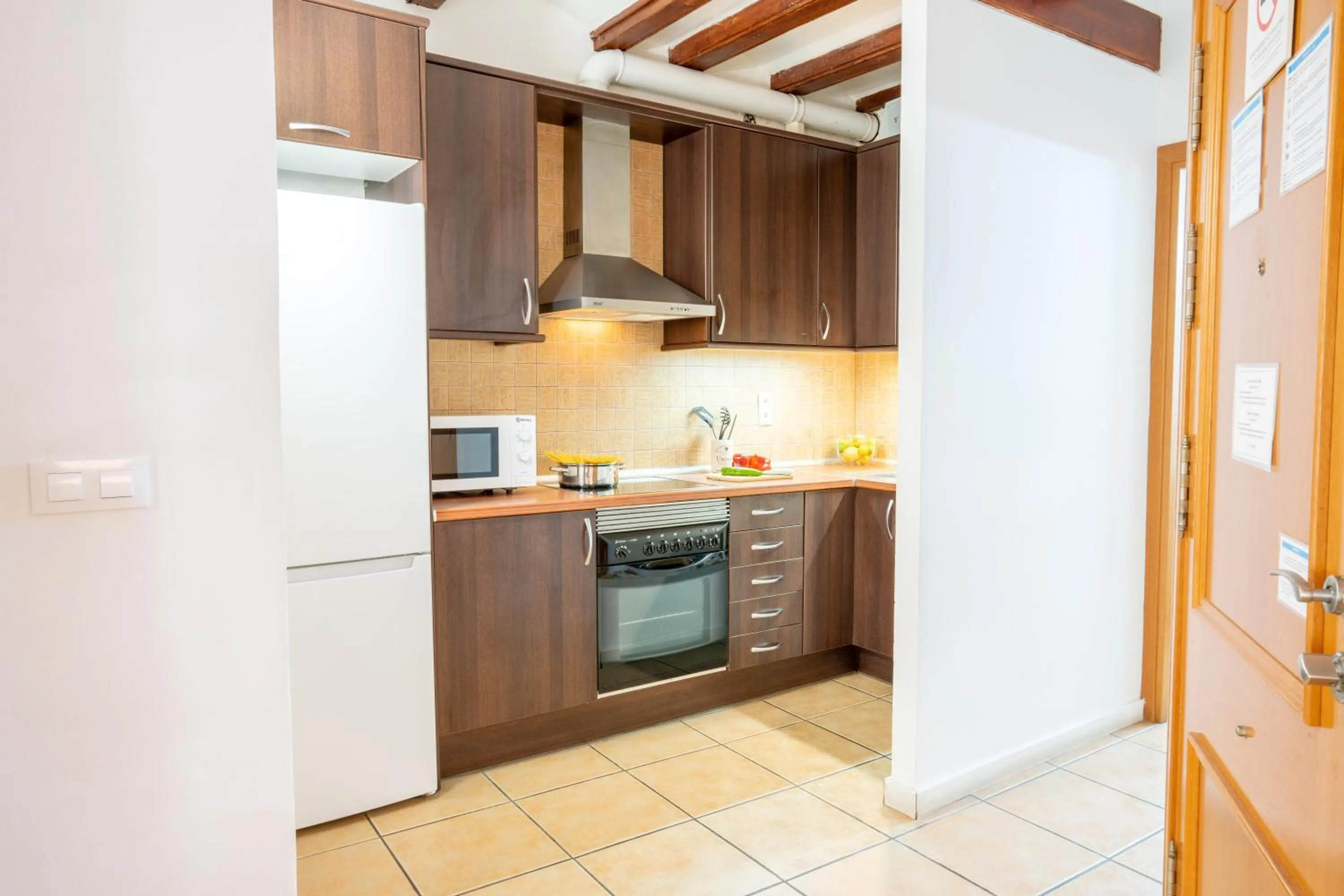 Kitchen or kitchenette in Feelathome Center Apartments