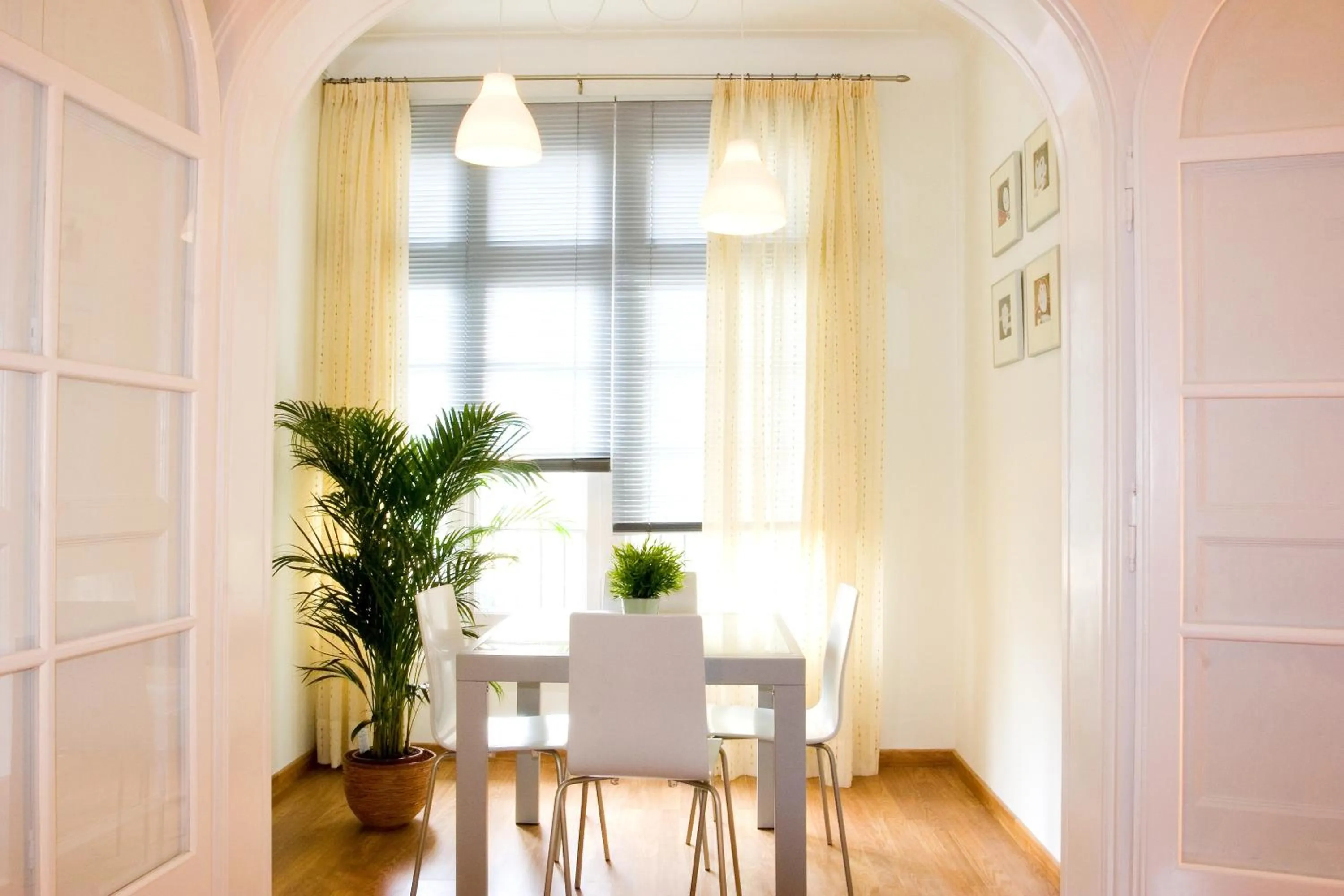 Living room in Feelathome Center Apartments