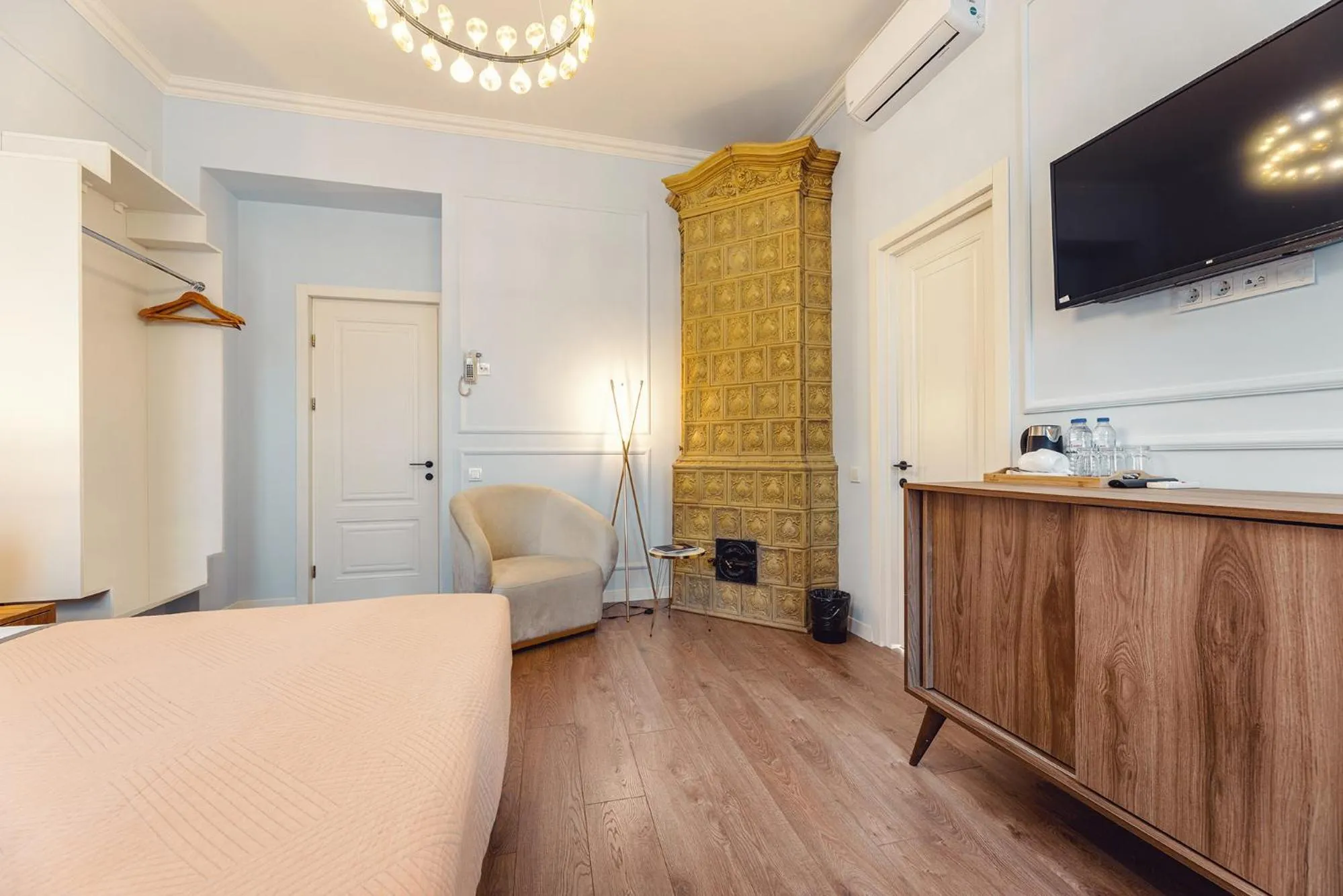 TV and multimedia in Boutique Hotel Manufactura