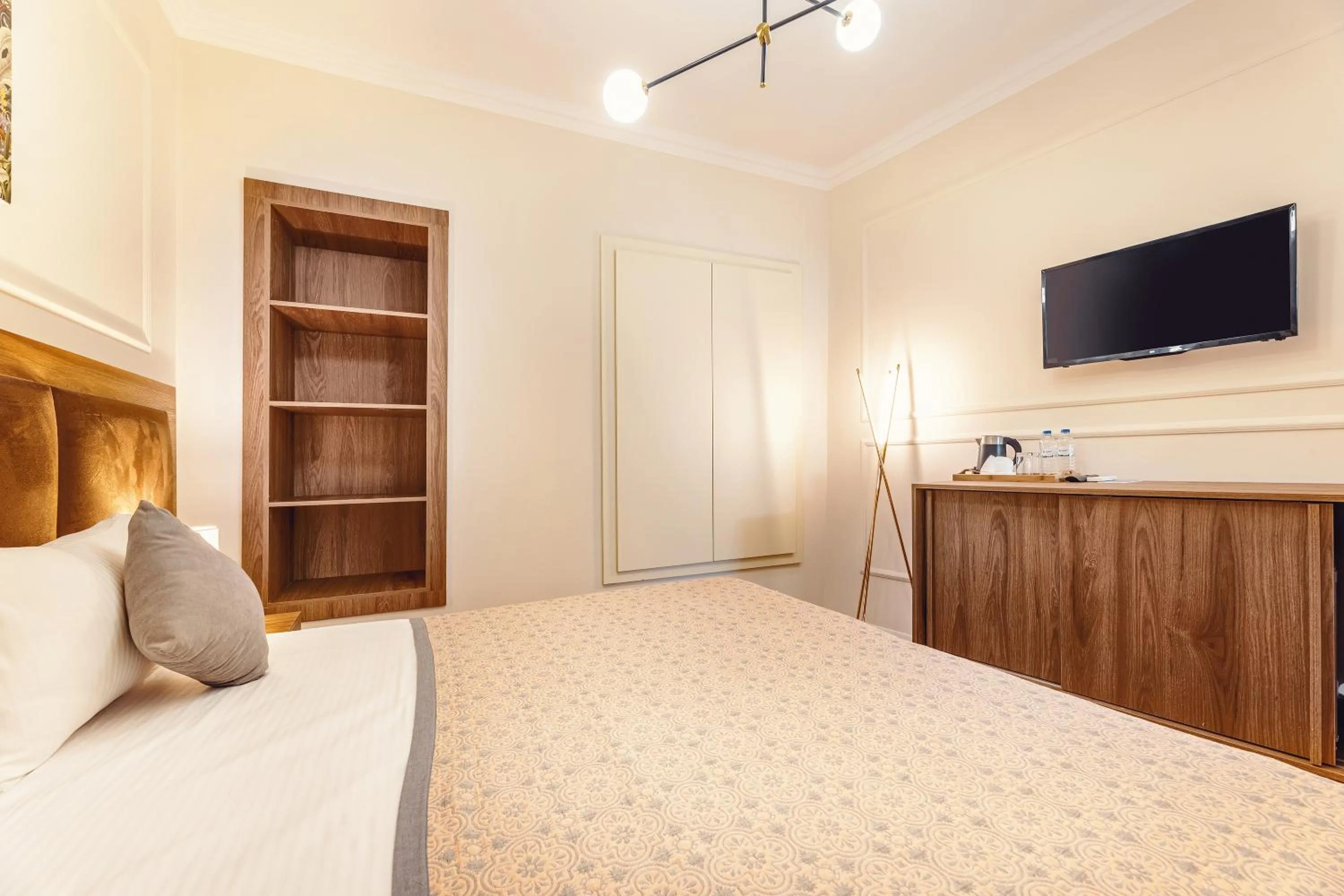 TV and multimedia, Bed in Boutique Hotel Manufactura