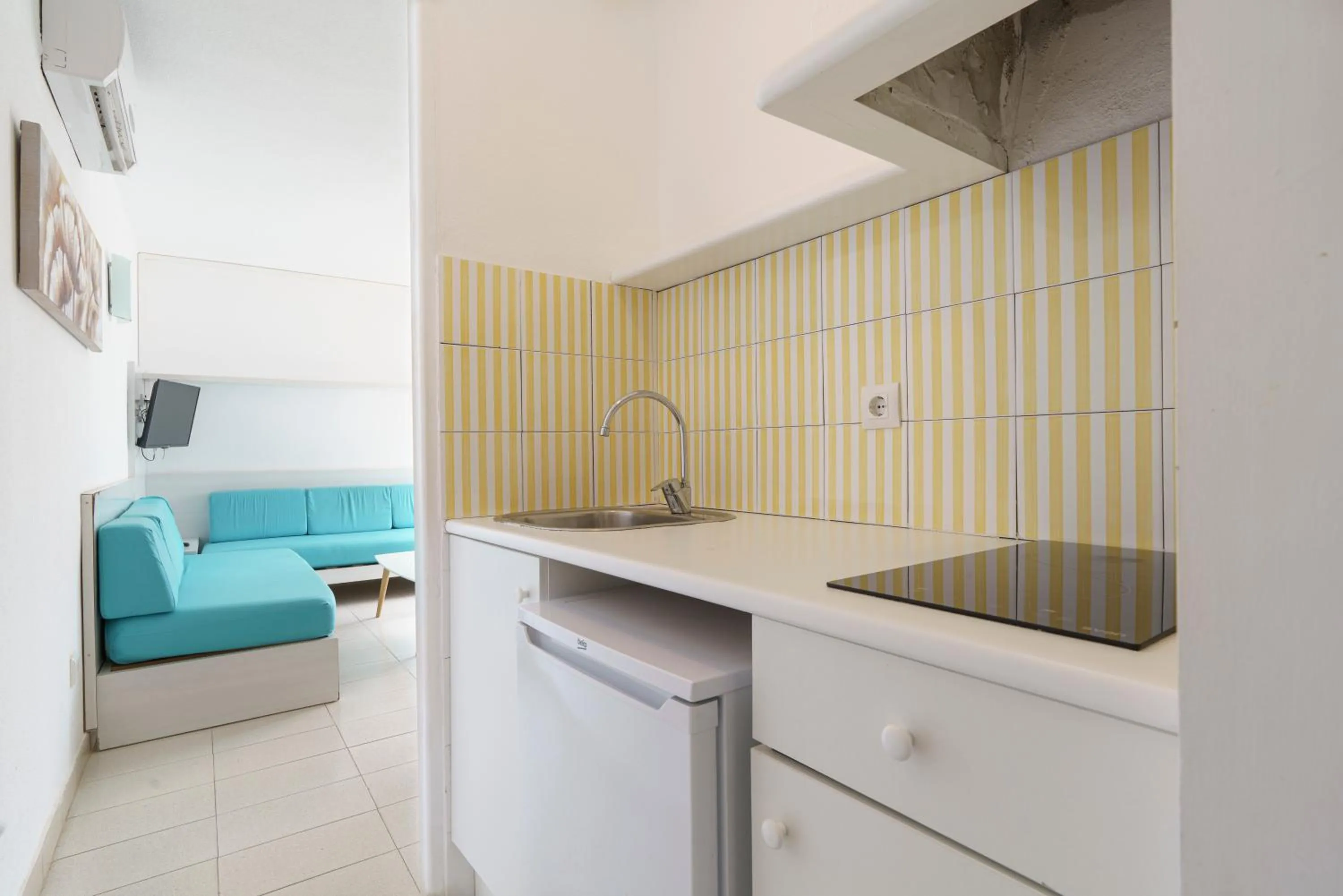 Apartment 2 Bedrooms Marina View in AluaSun Lago Park