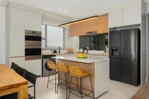 169 on Main Luxury Apartments