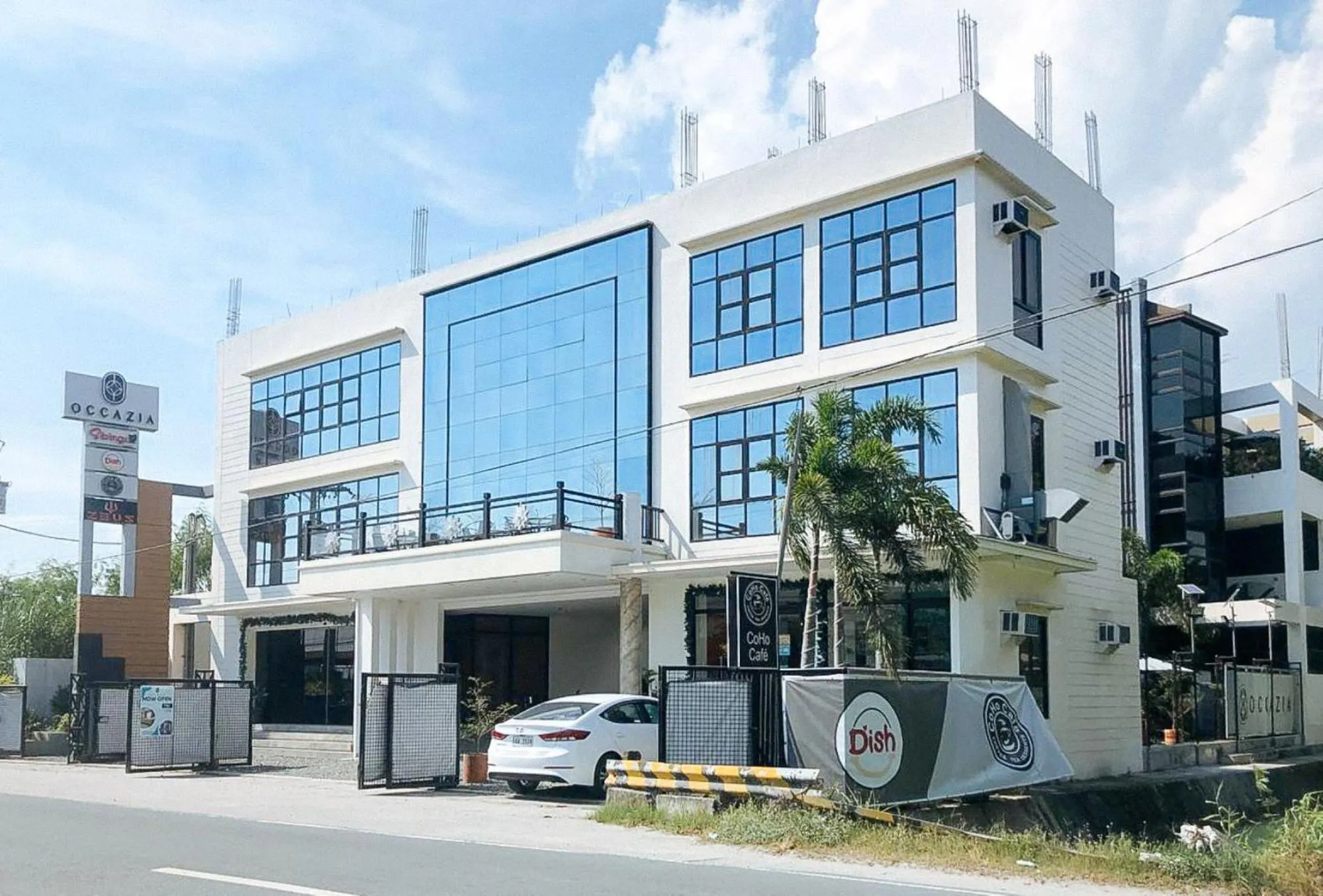 Property building in RedDoorz @ Occazia Hotel Pampanga