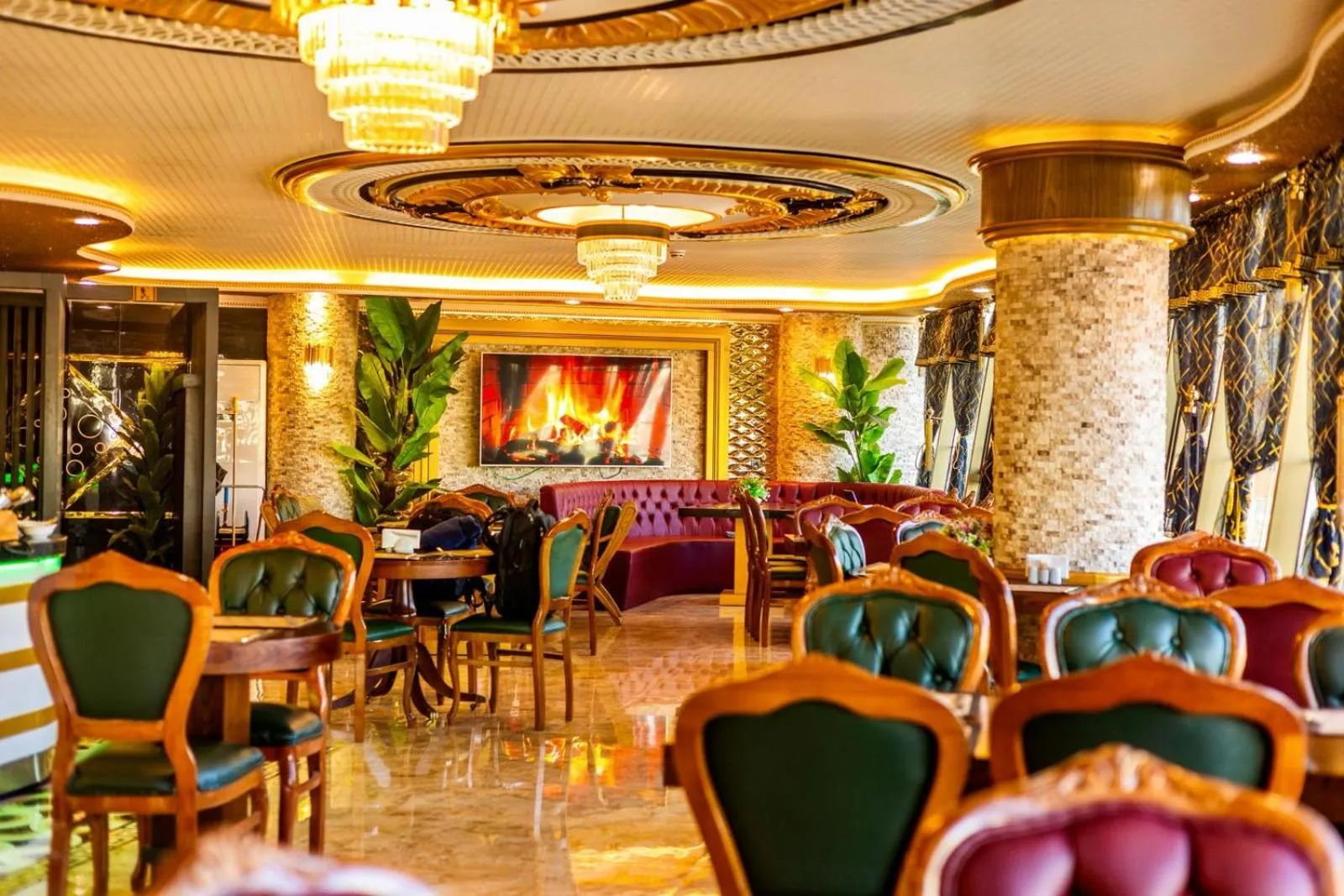 Restaurant/places to eat in Can Adalya Palace Hotel