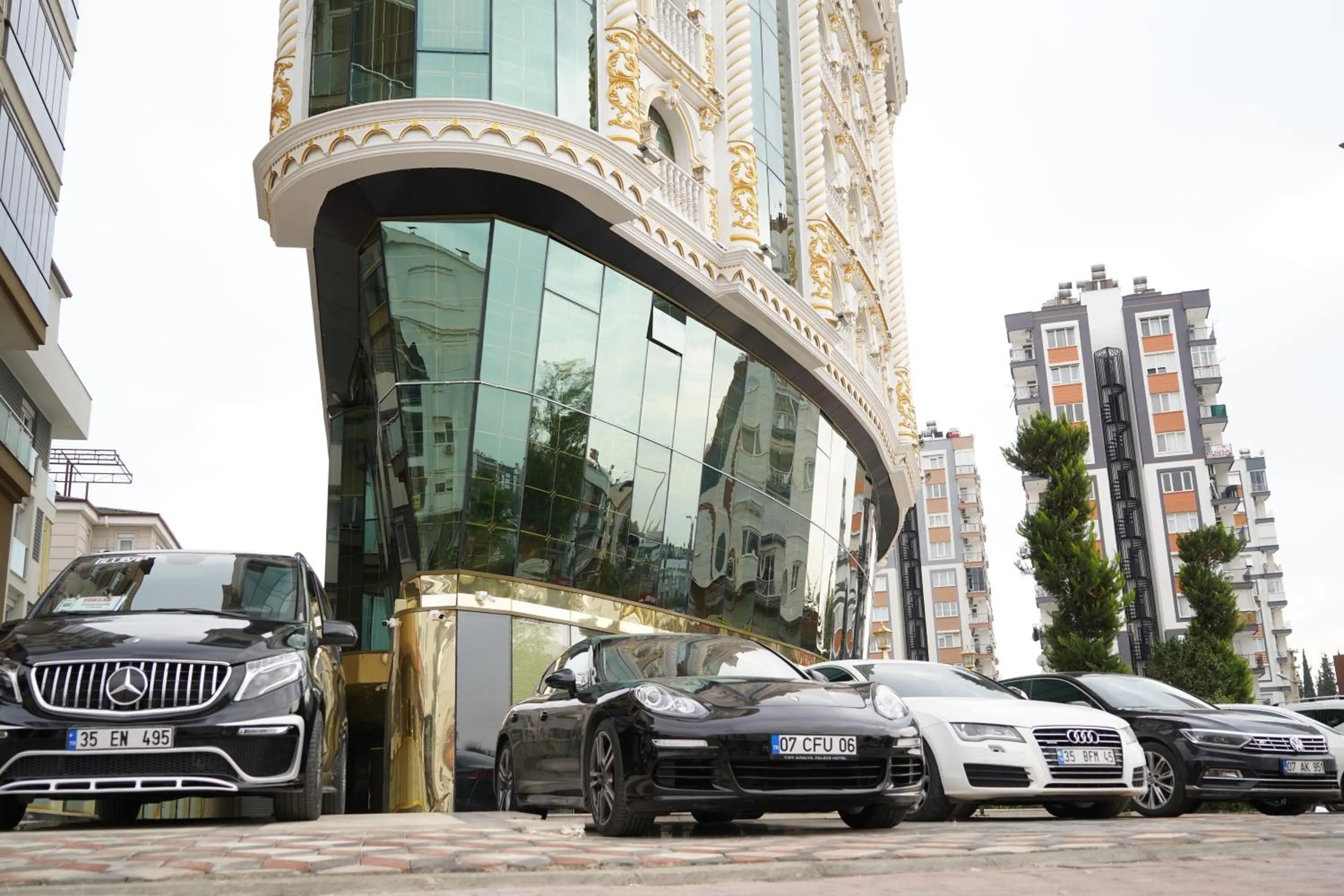 Parking in Can Adalya Palace Hotel