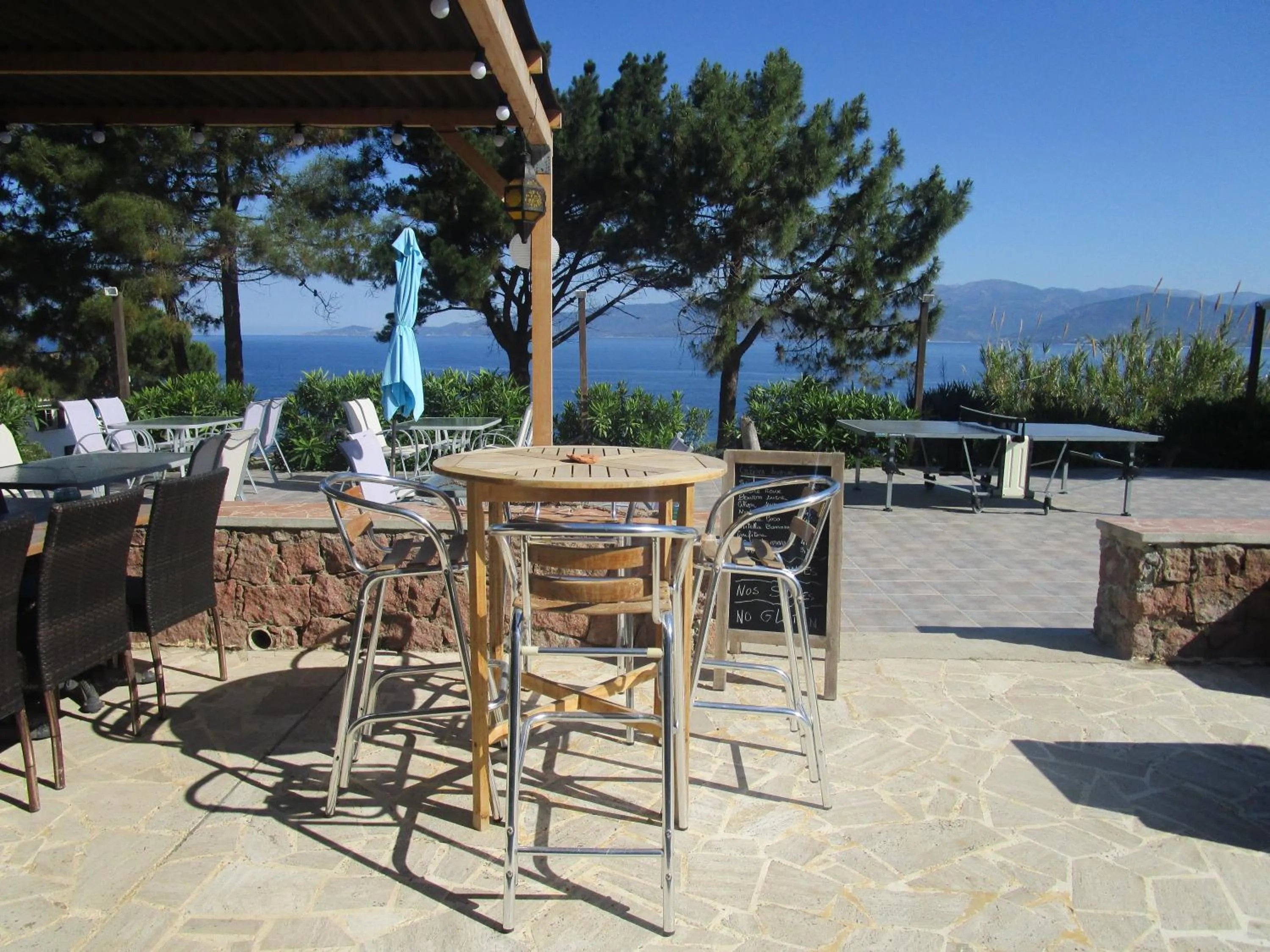 Restaurant/places to eat in Résidence Punta paliagi