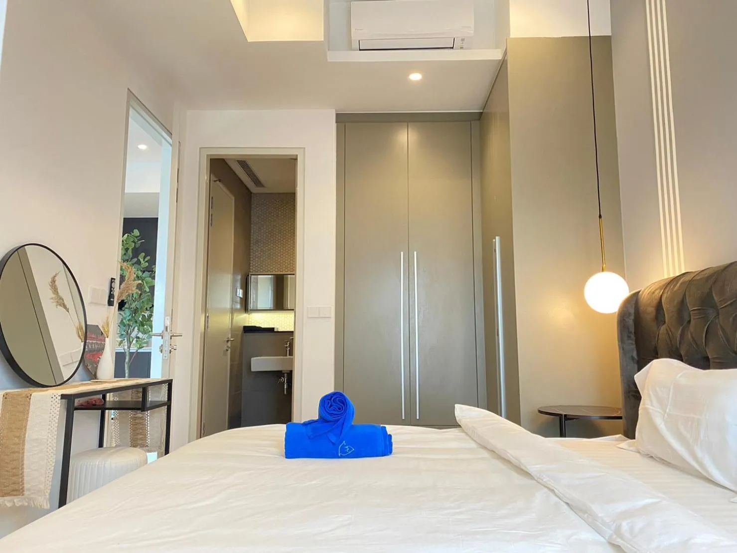 The Dolphin Lucentia Bukit Bintang KLCC Kuala Lumpur