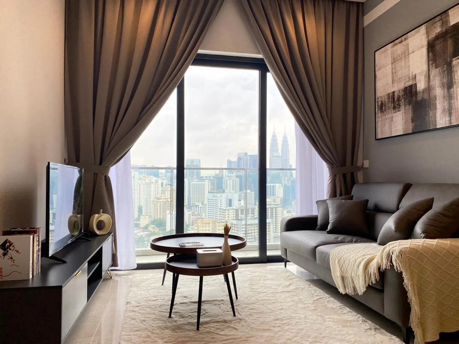 The Dolphin Lucentia Bukit Bintang KLCC Kuala Lumpur