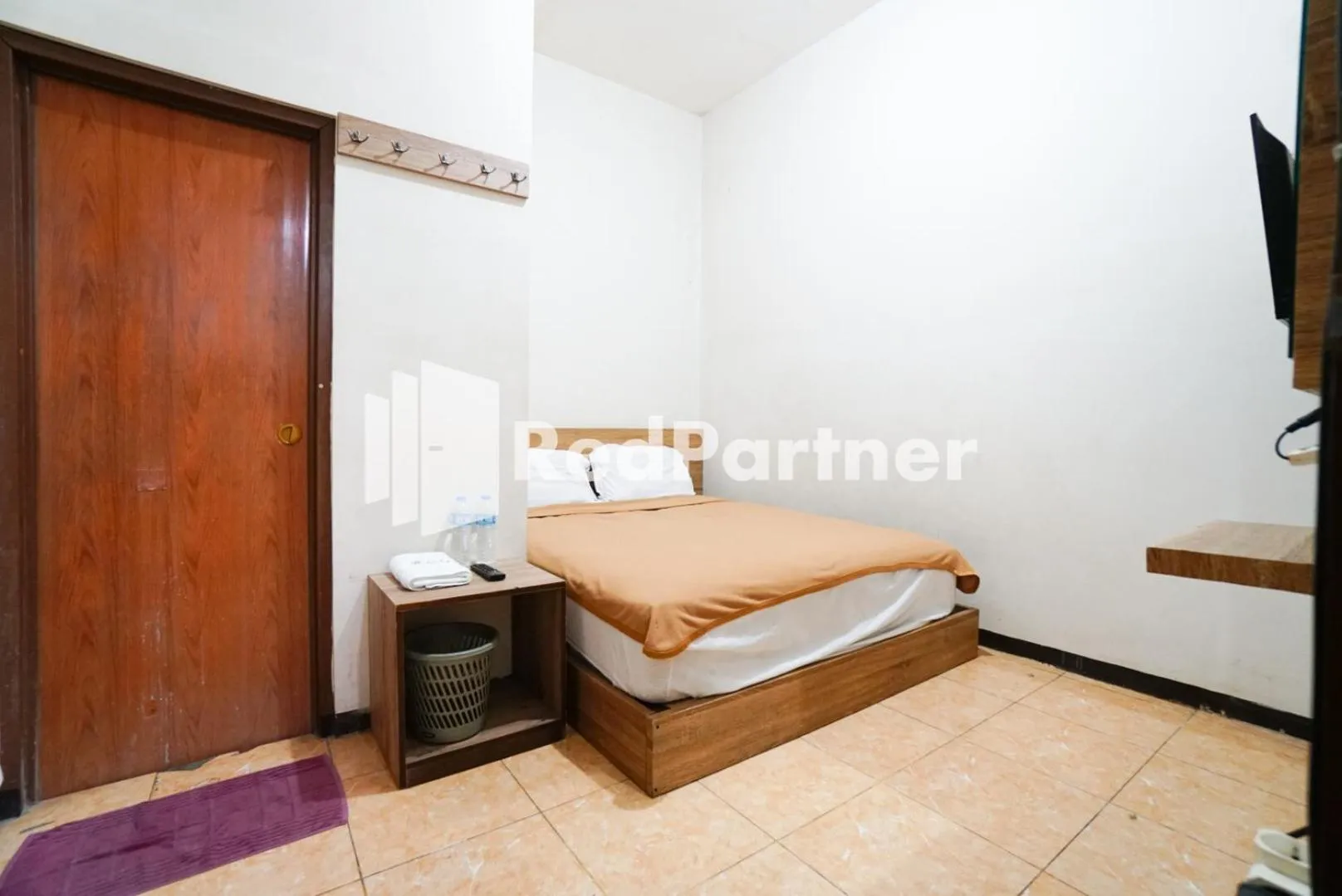 Bedroom, Bed in Bright Residence near ITC Mangga Dua Mitra RedDoorz