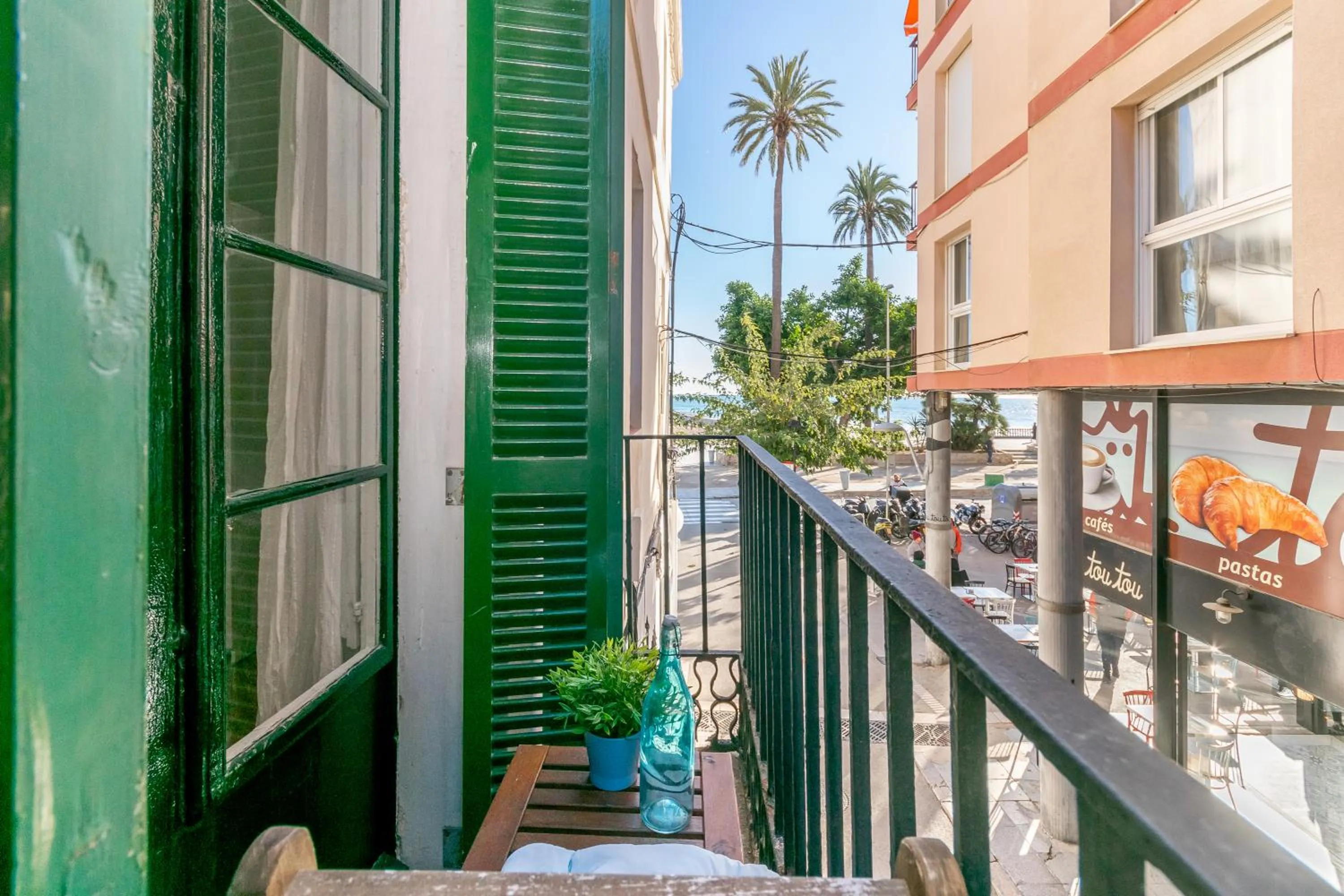 Balcony/Terrace in Vistamar 2: Primera línea de mar con gran terraza