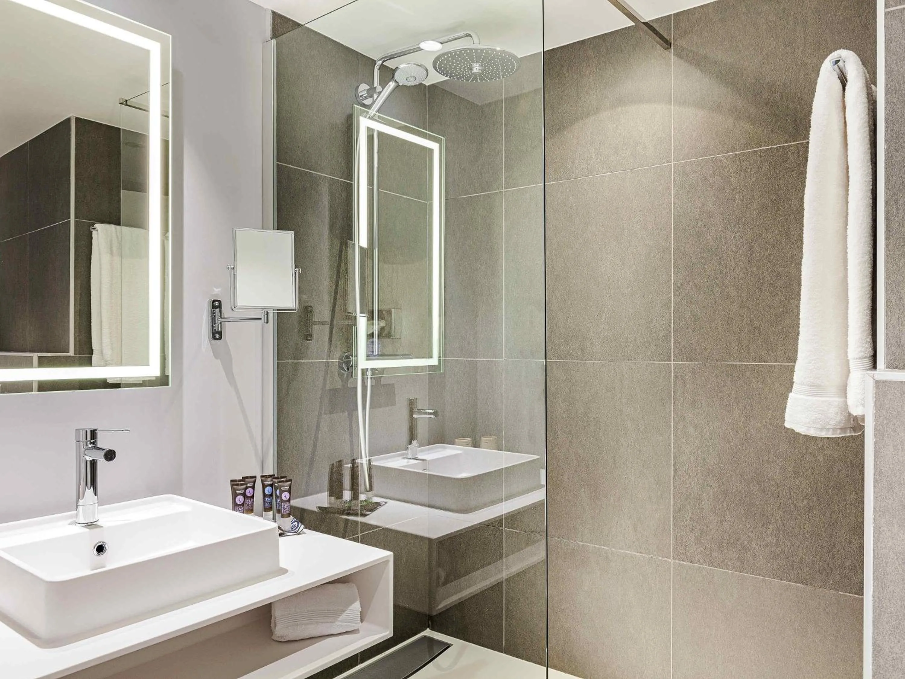 Bedroom in Novotel Madrid City Las Ventas