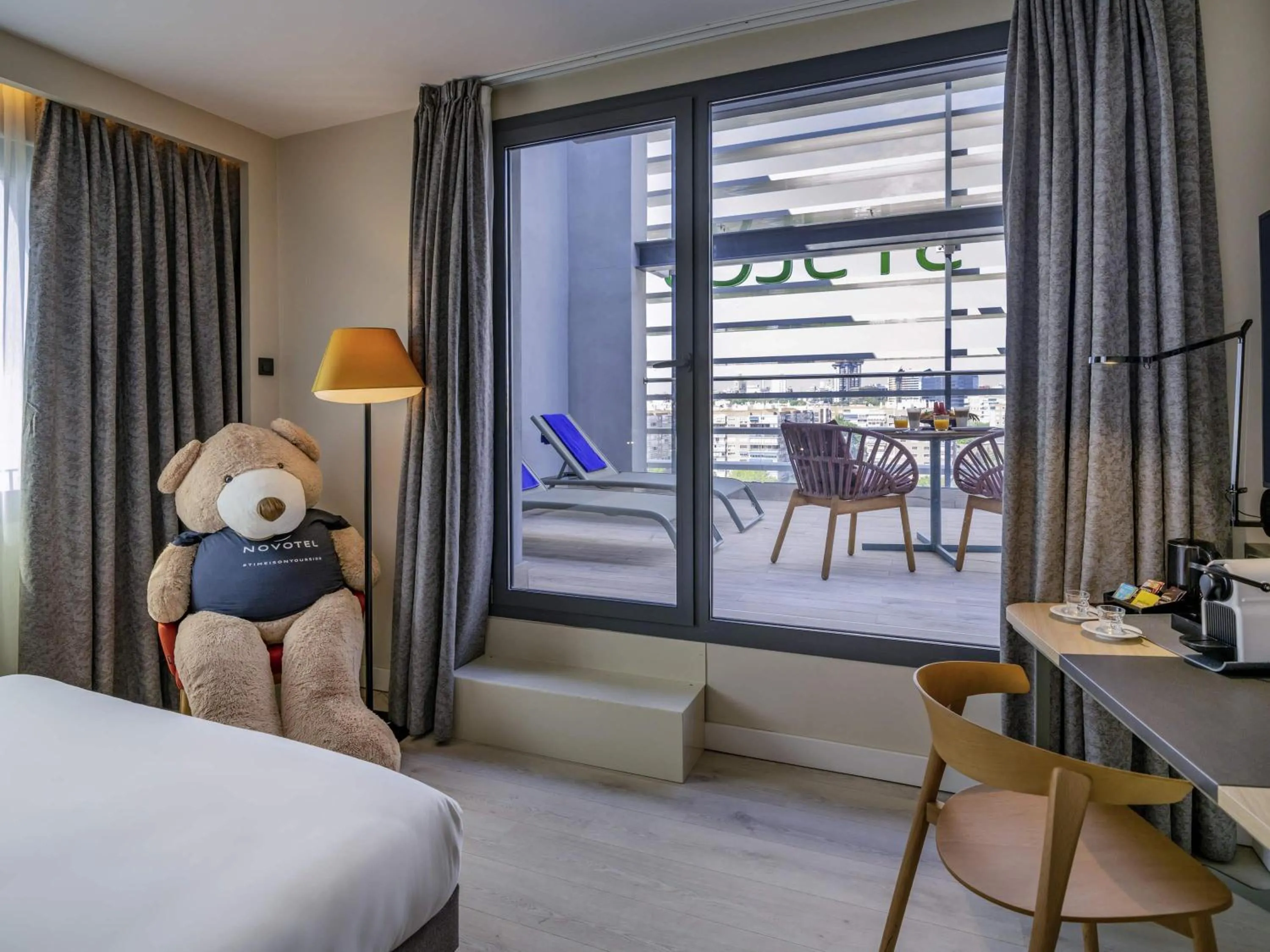 Bedroom, Bed in Novotel Madrid City Las Ventas