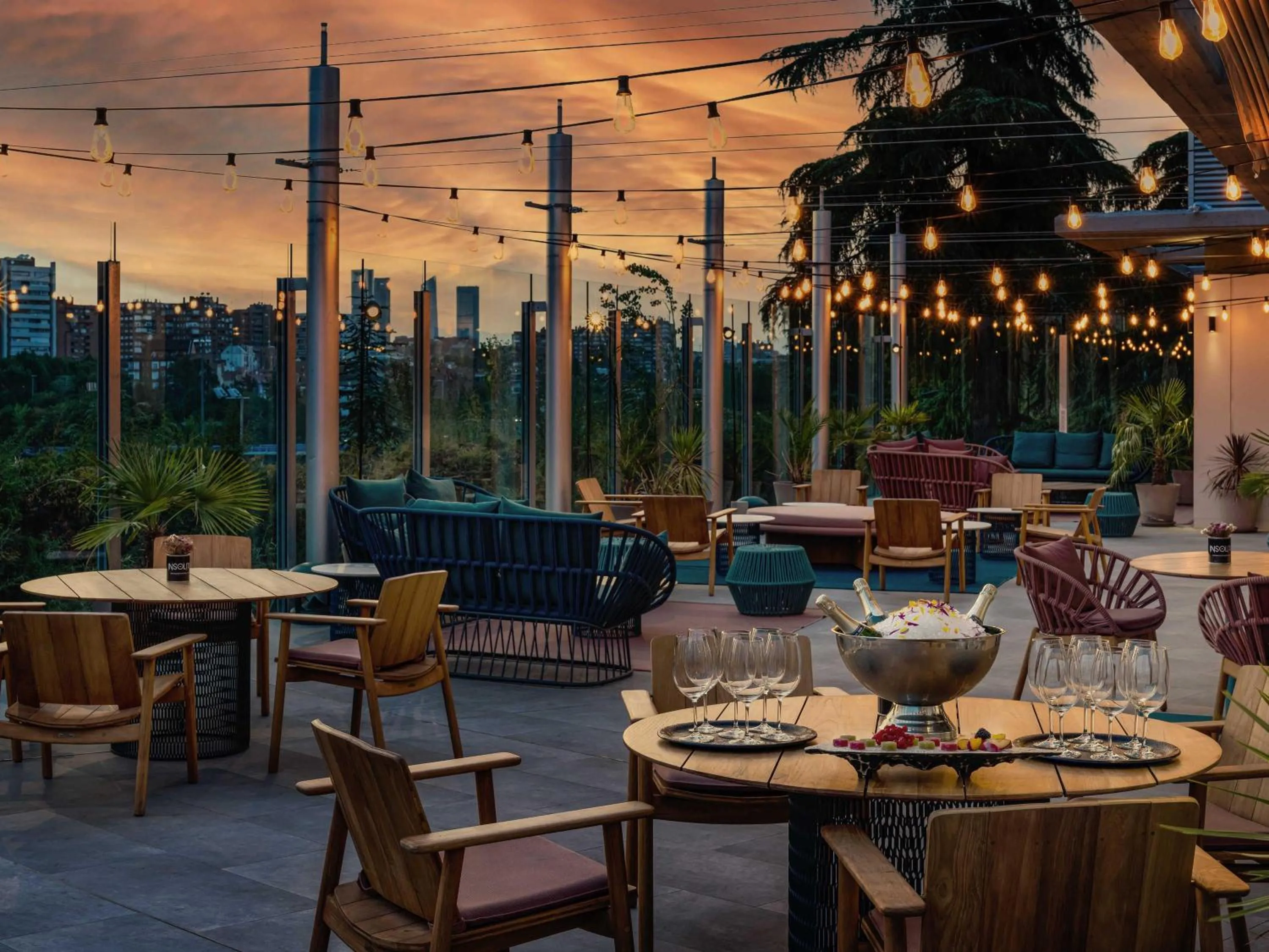 Restaurant/places to eat in Novotel Madrid City Las Ventas