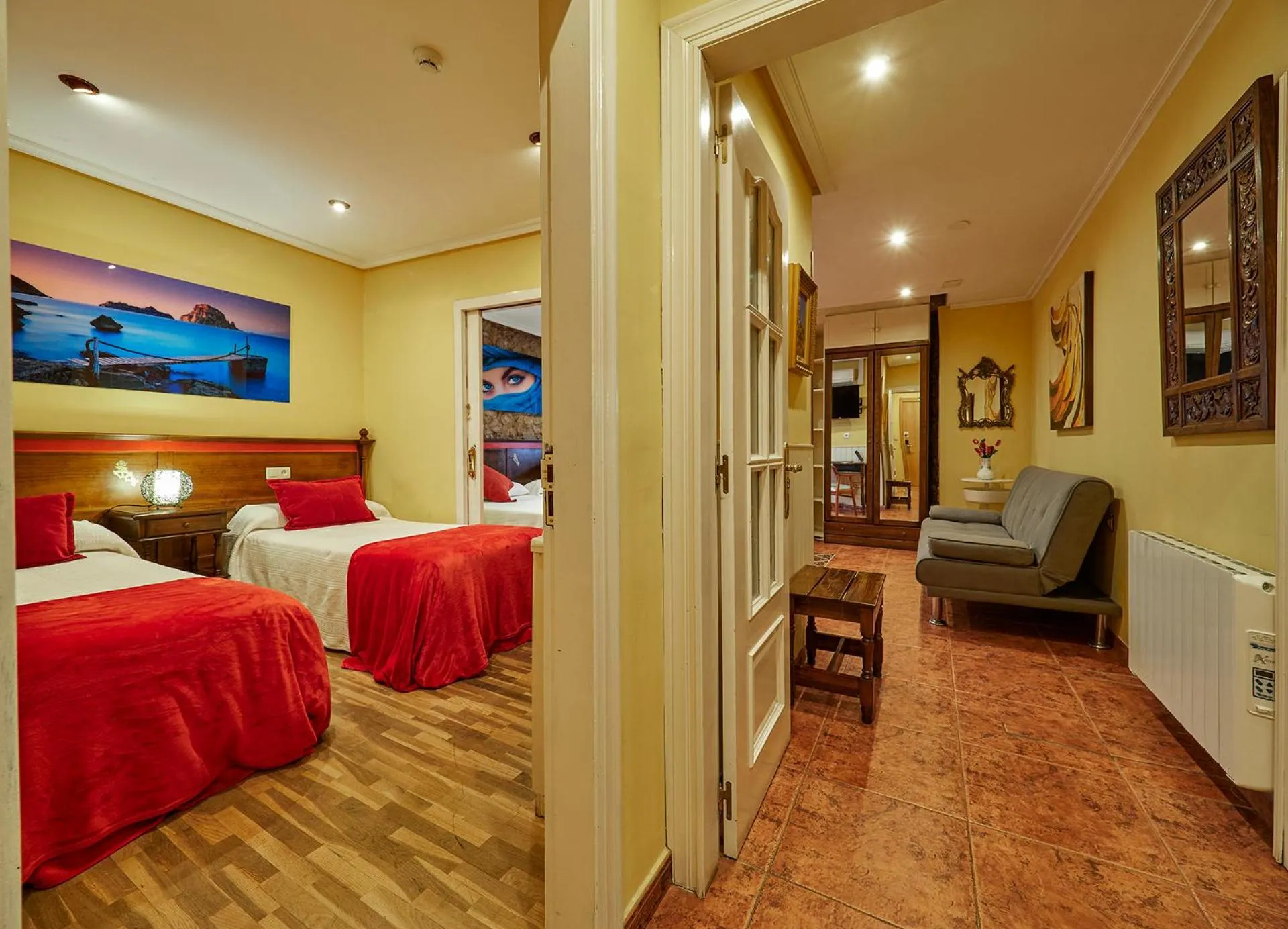 Photo of the whole room, Bed in Don Pedro