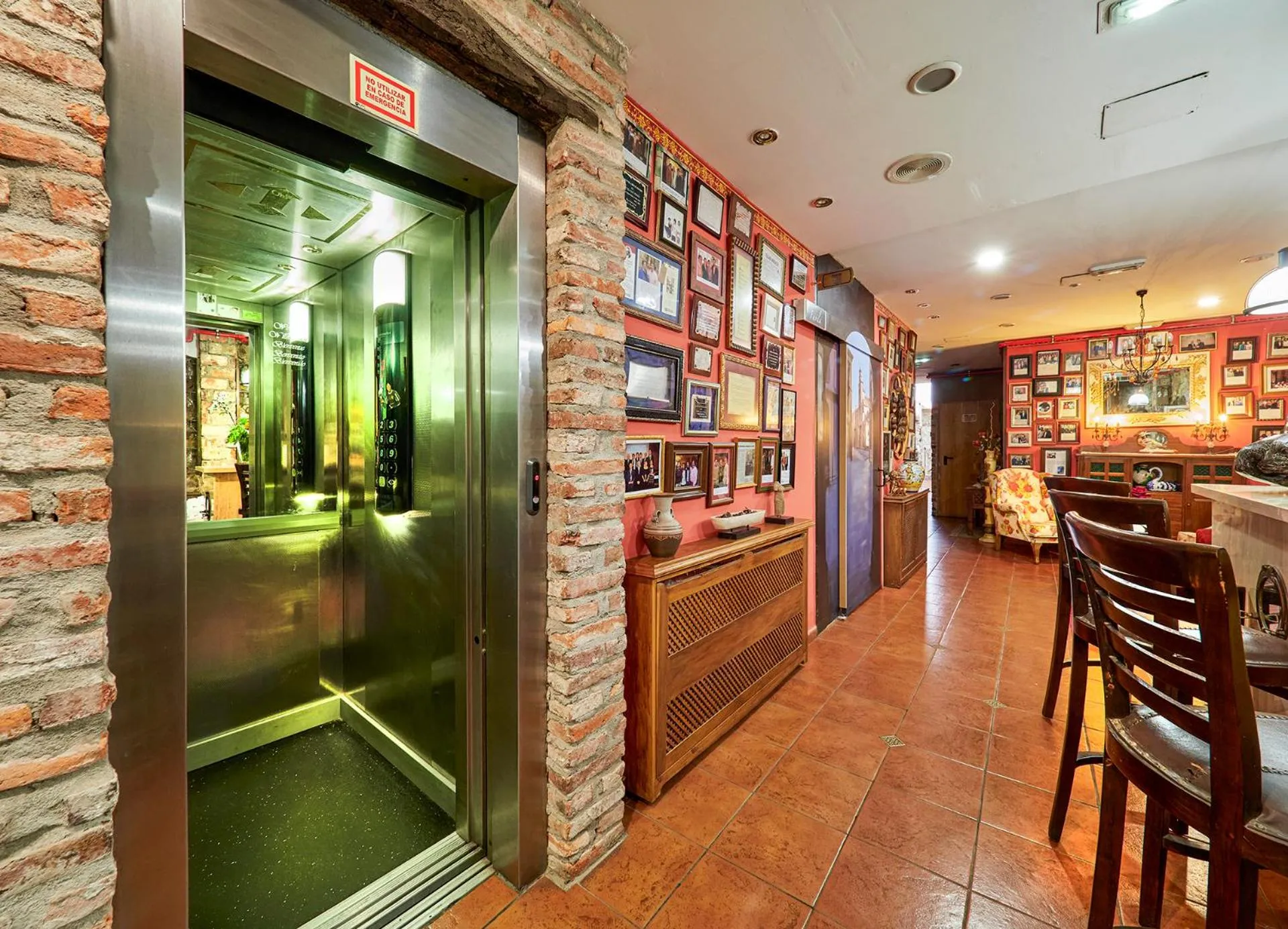 Decorative detail in Don Pedro