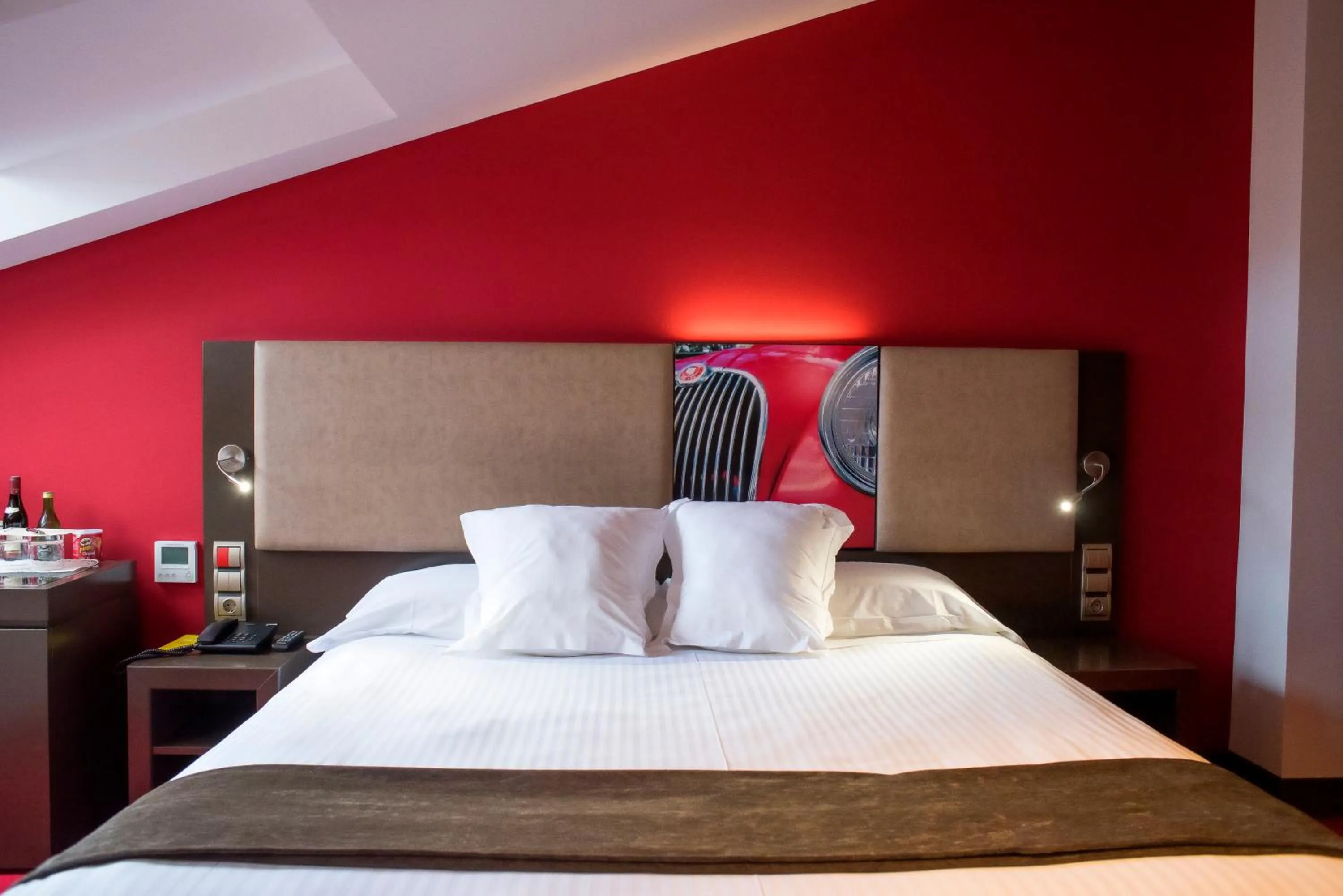 Bed in Costa Esmeralda Suites