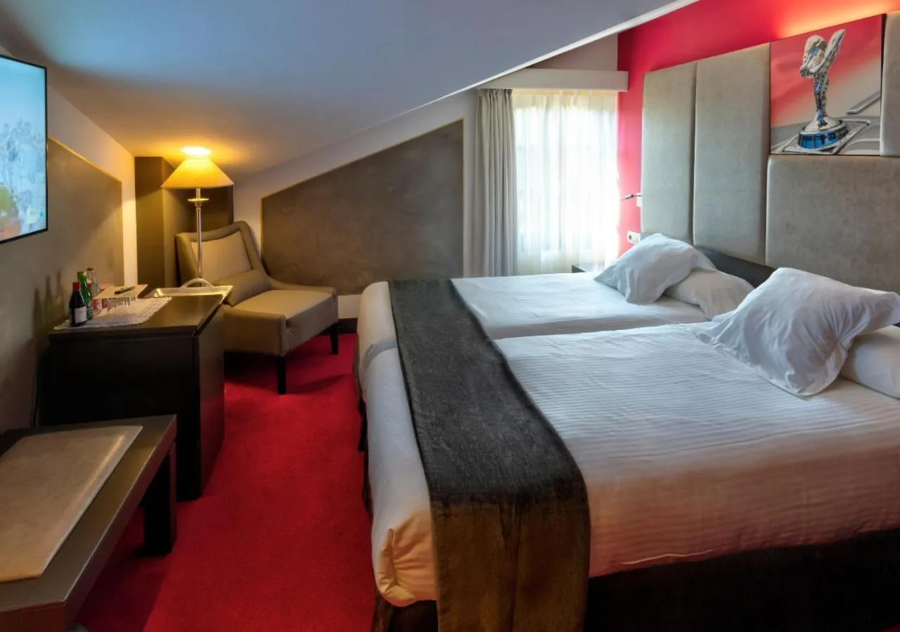 Photo of the whole room, Bed in Costa Esmeralda Suites