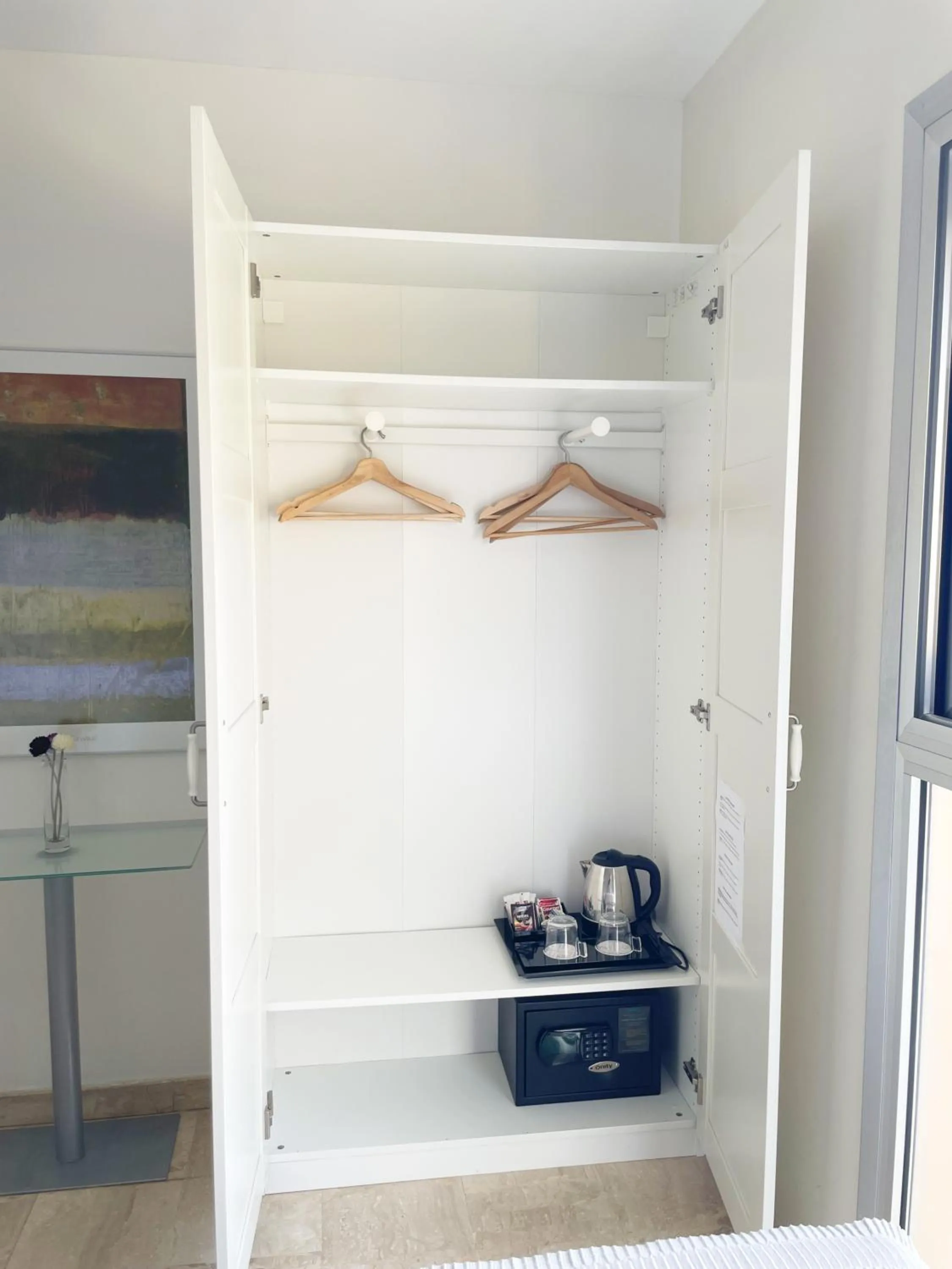 wardrobe in Hotel Turissa