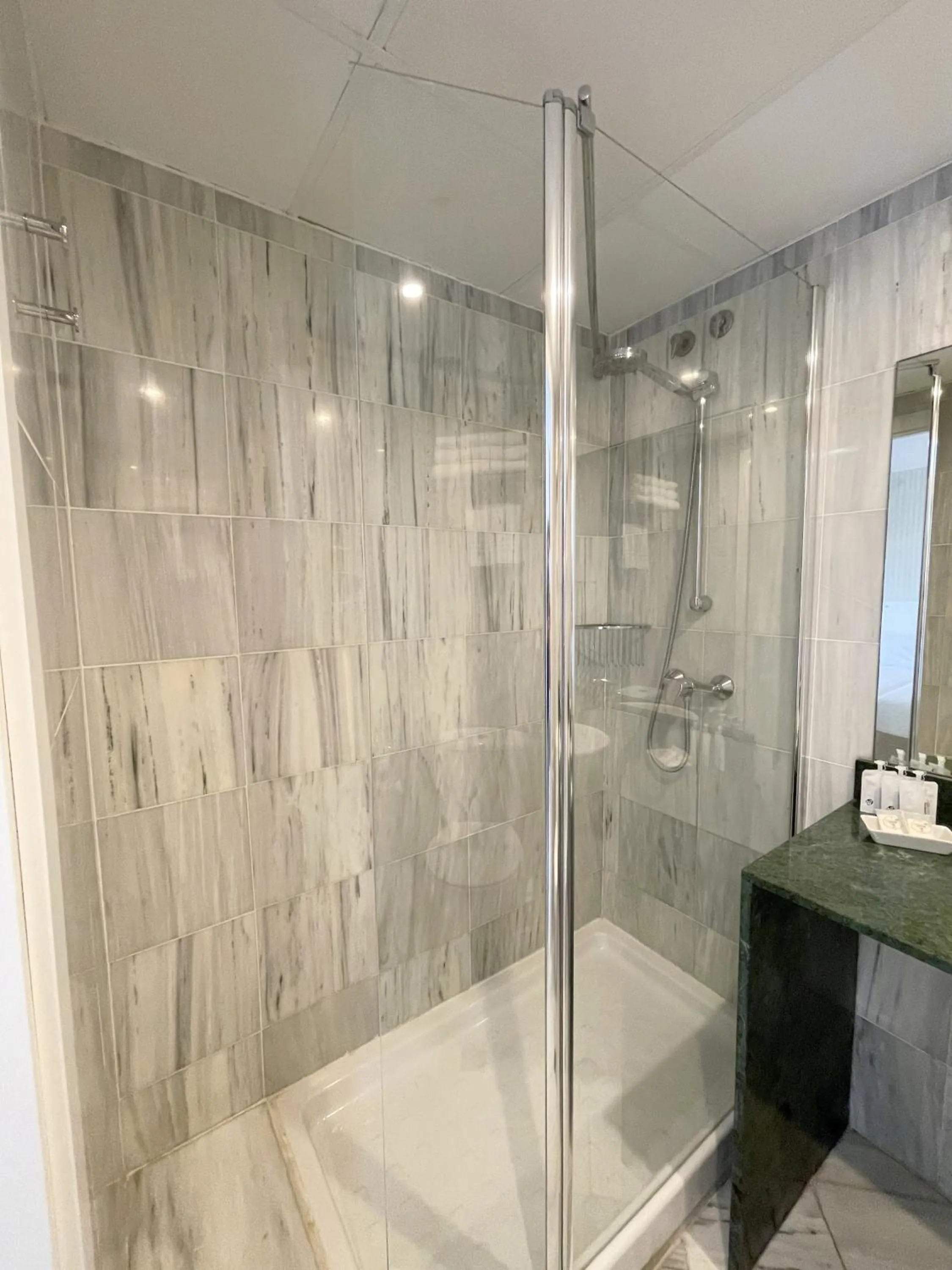 Bathroom in Hotel Turissa