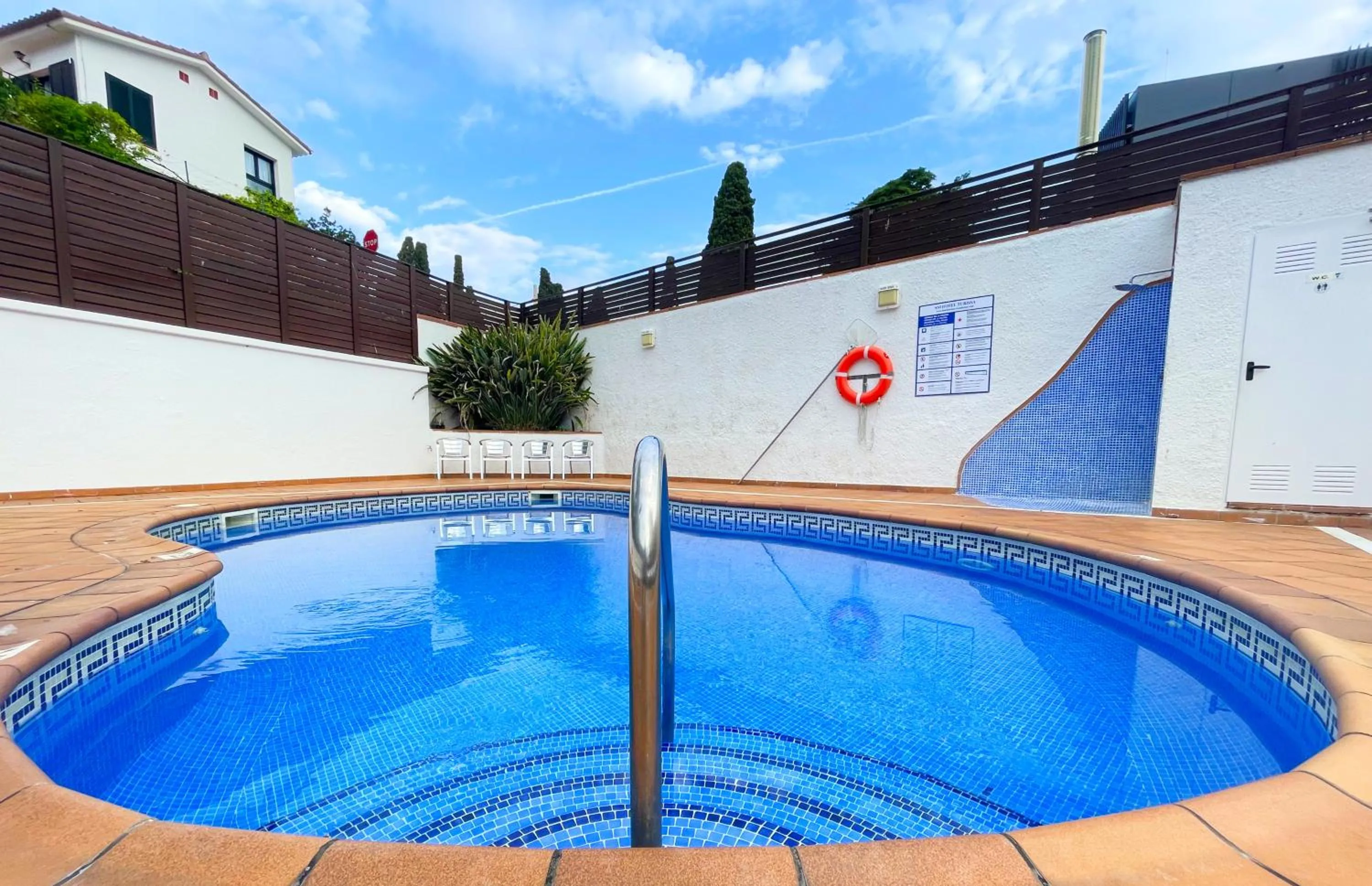 Pool view in Hotel Turissa