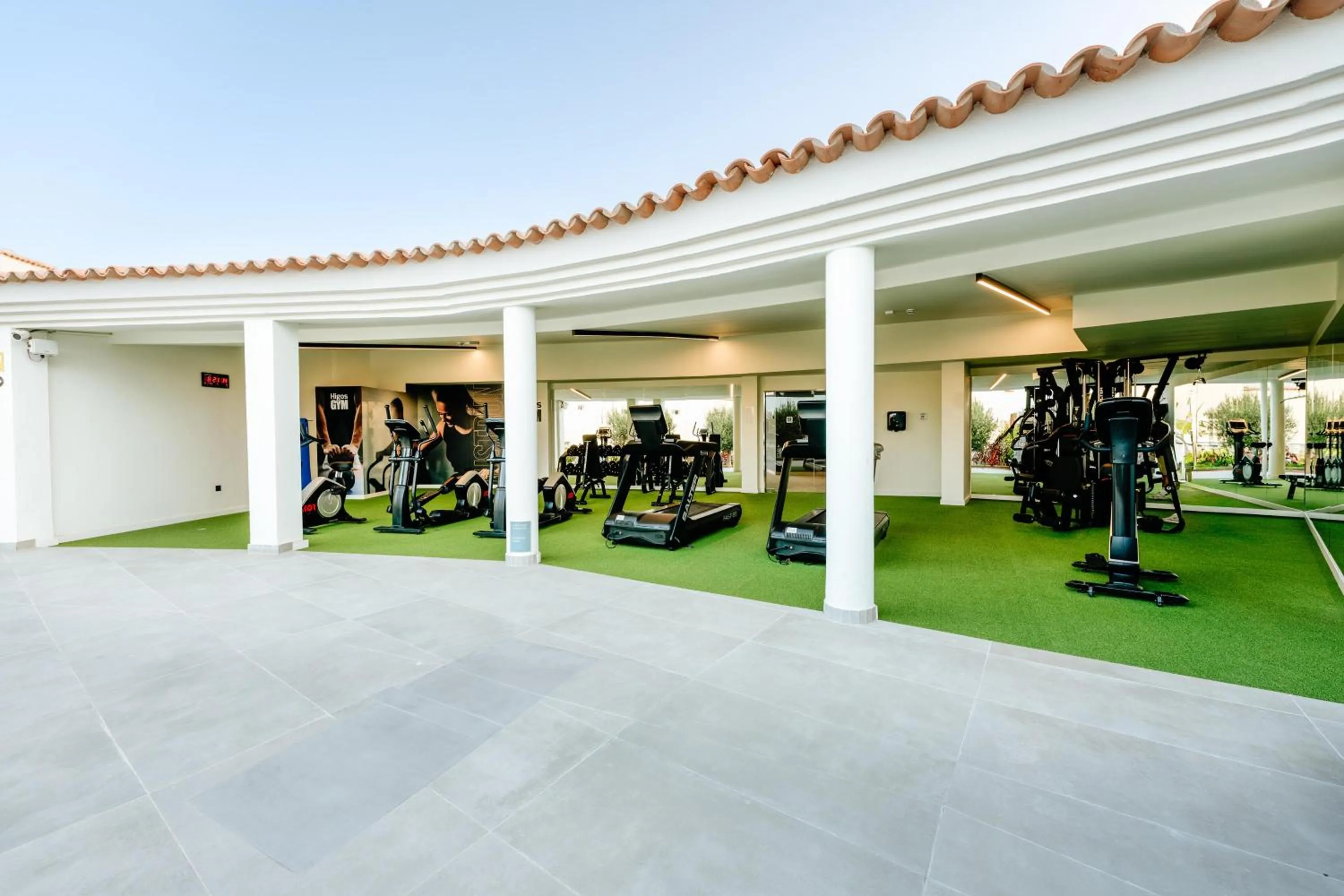 Property building in R2 HIGOS BEACH