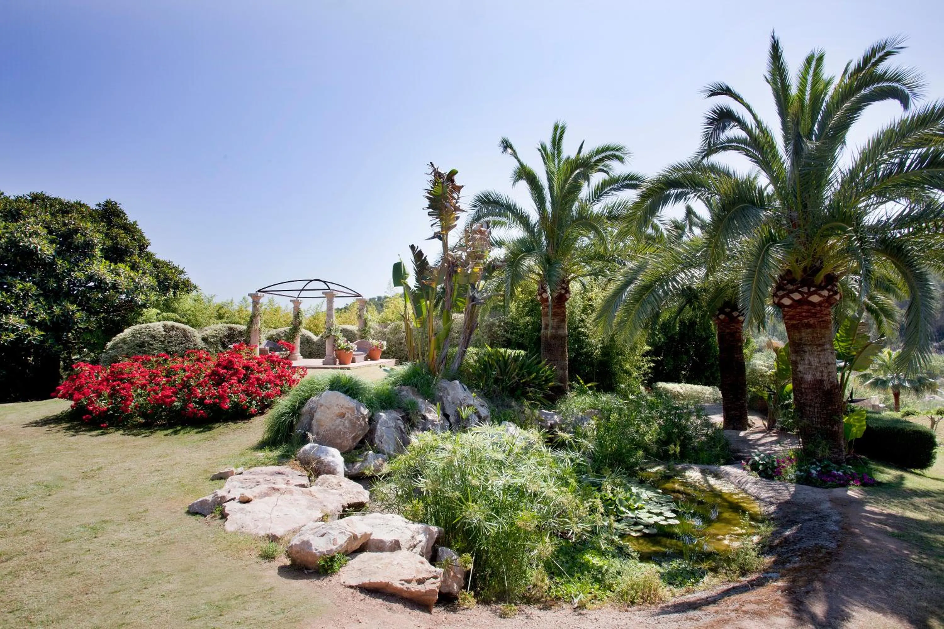 Garden view in Ona Palmira Paradise Paguera