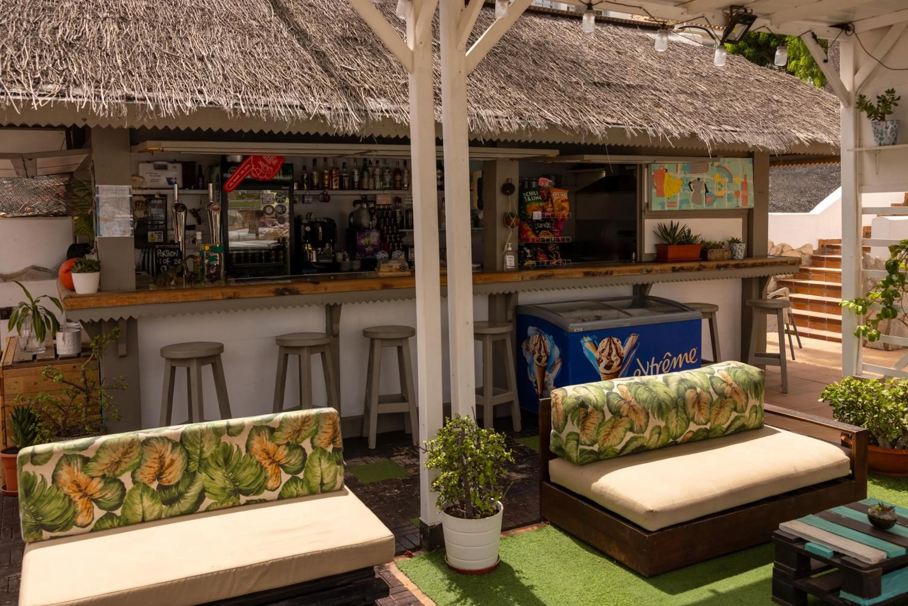 Lounge or bar in Fuentepark Apartments