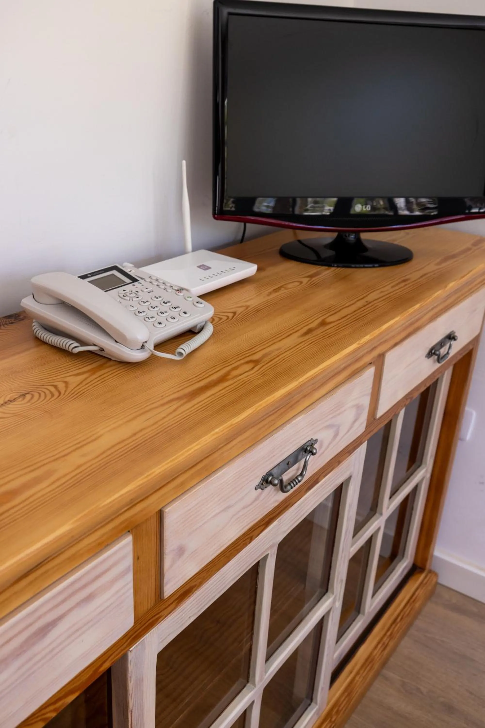 TV and multimedia in Fuentepark Apartments