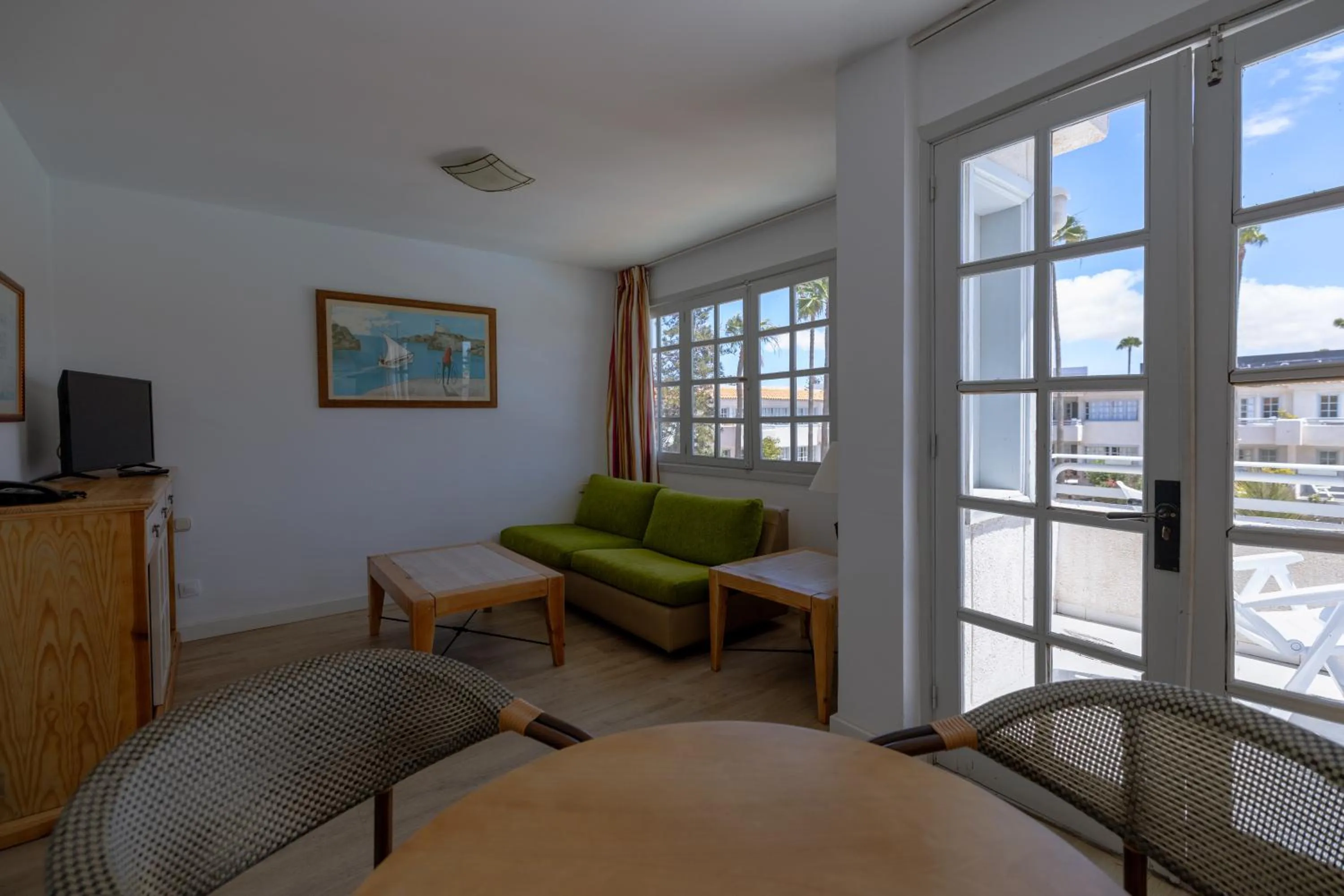 Living room in Fuentepark Apartments