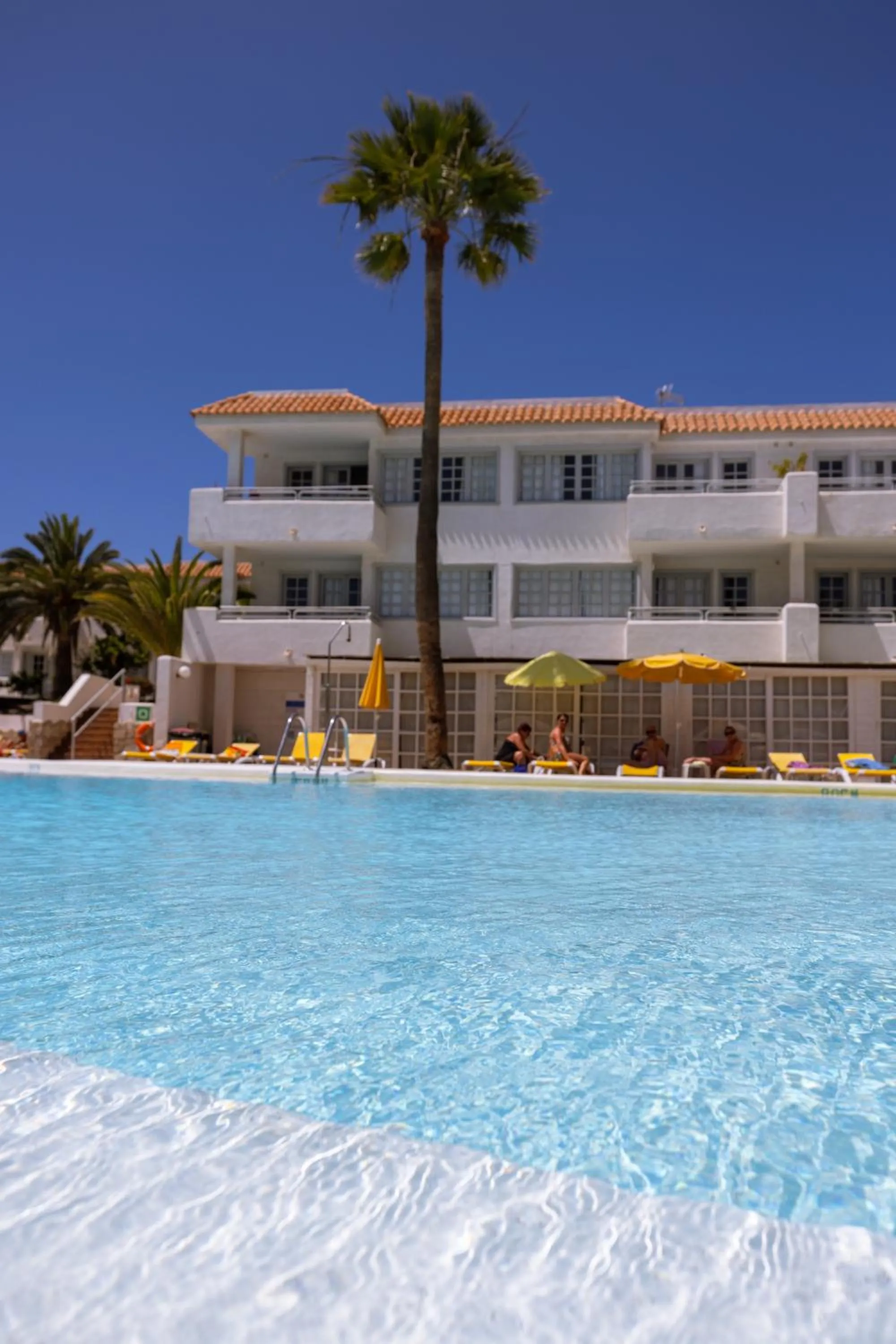 Swimming pool in Fuentepark Apartments