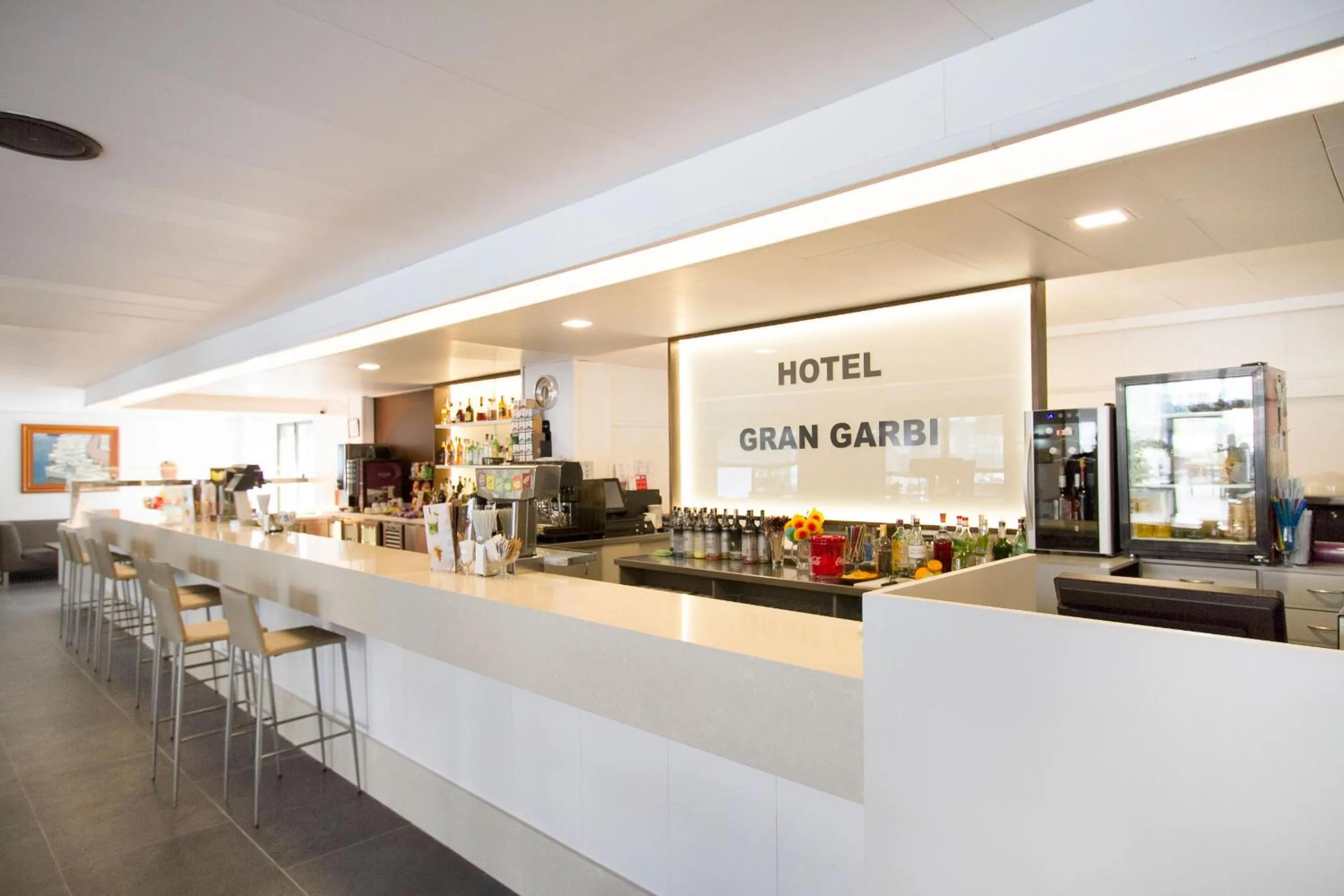 Lounge or bar in Hotel Gran Garbi & AquaSplash