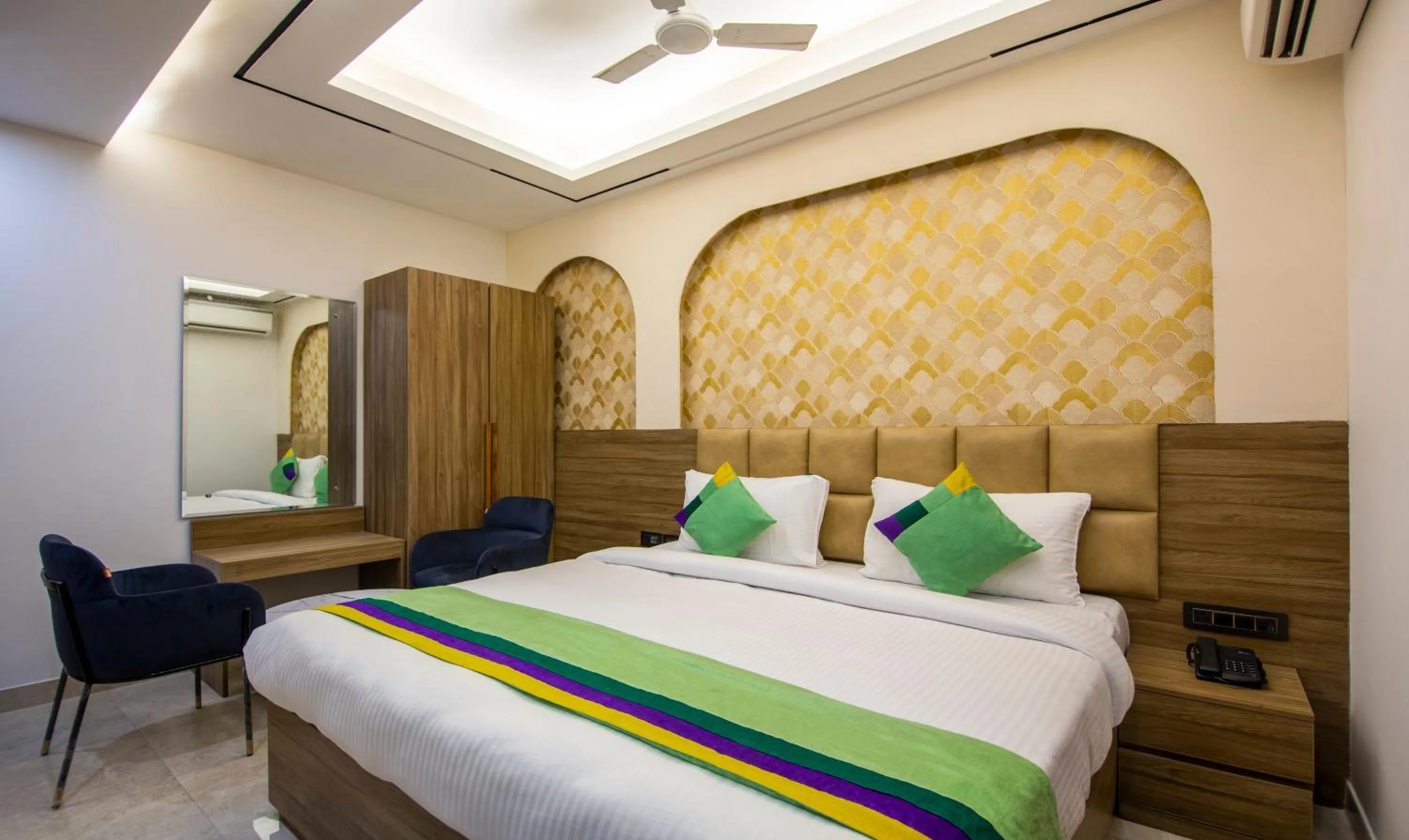 Bed in Treebo Trend The Armani